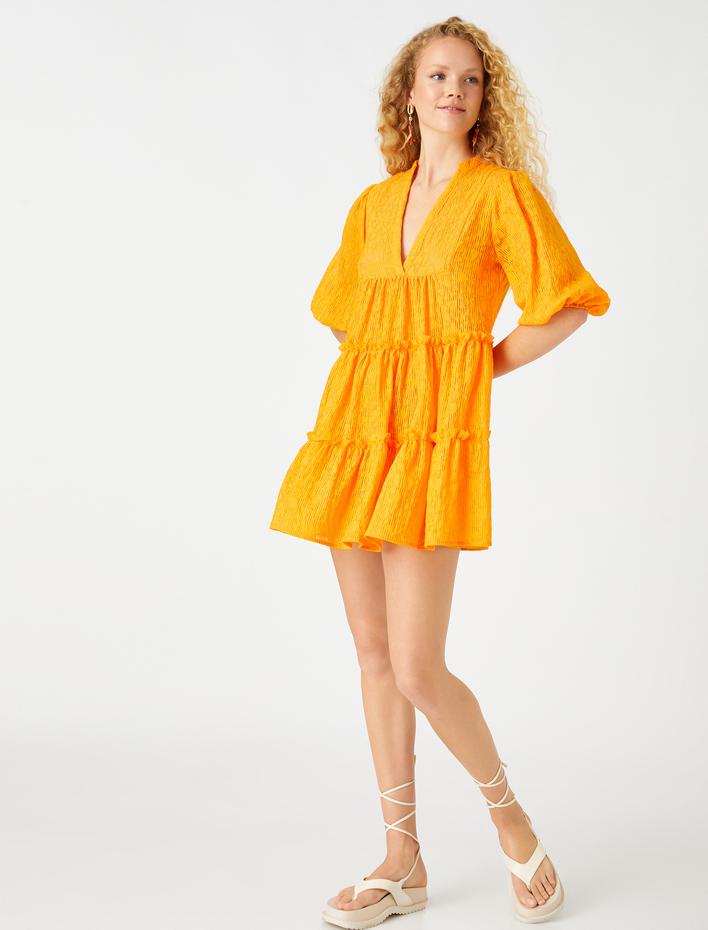  Koton X Şahika Ercümen - Balon Kol Mini Viskon Elbise Hakim Yaka