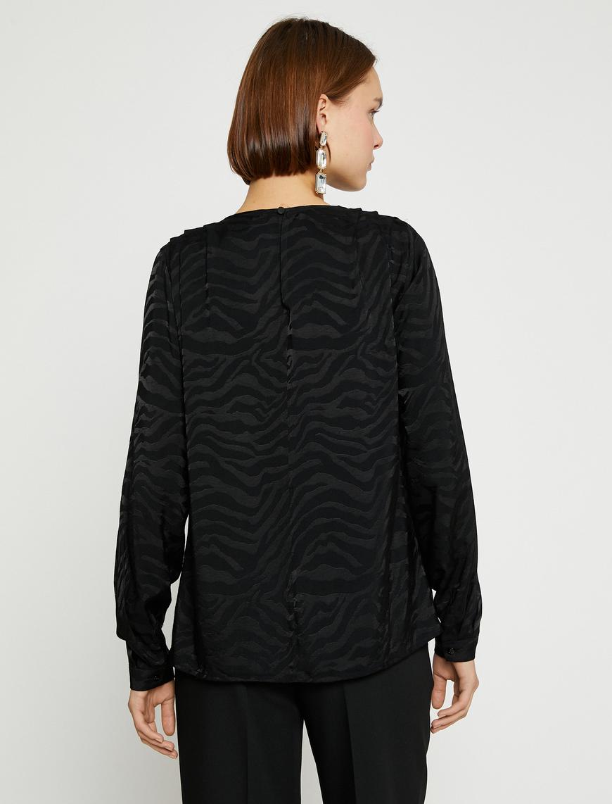   Zebra Desenli Degaje Yaka Bluz