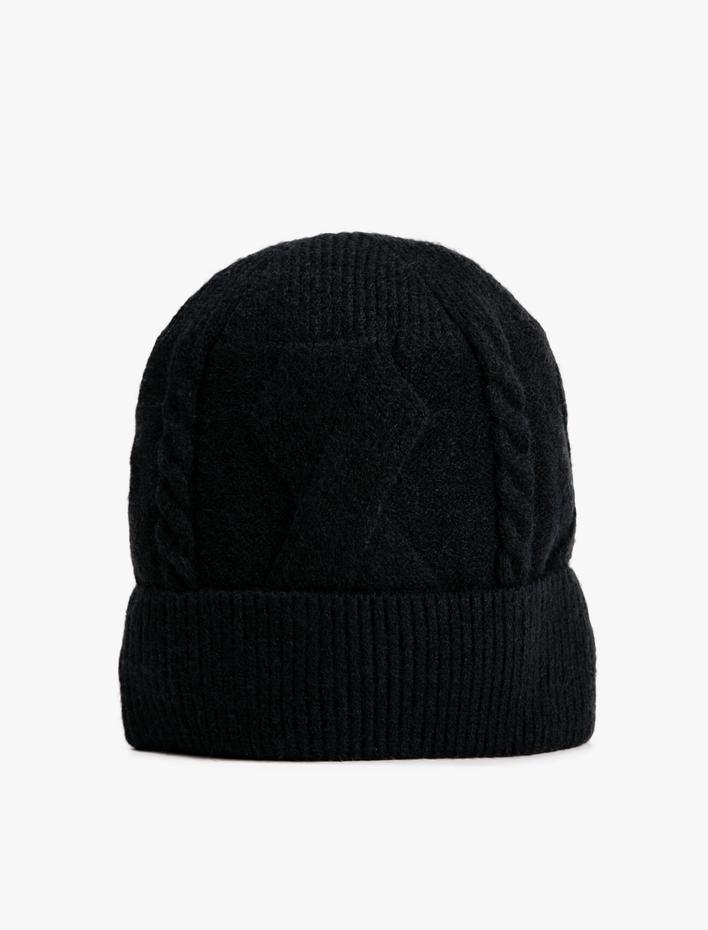 Kadın Saç Örgü Bere