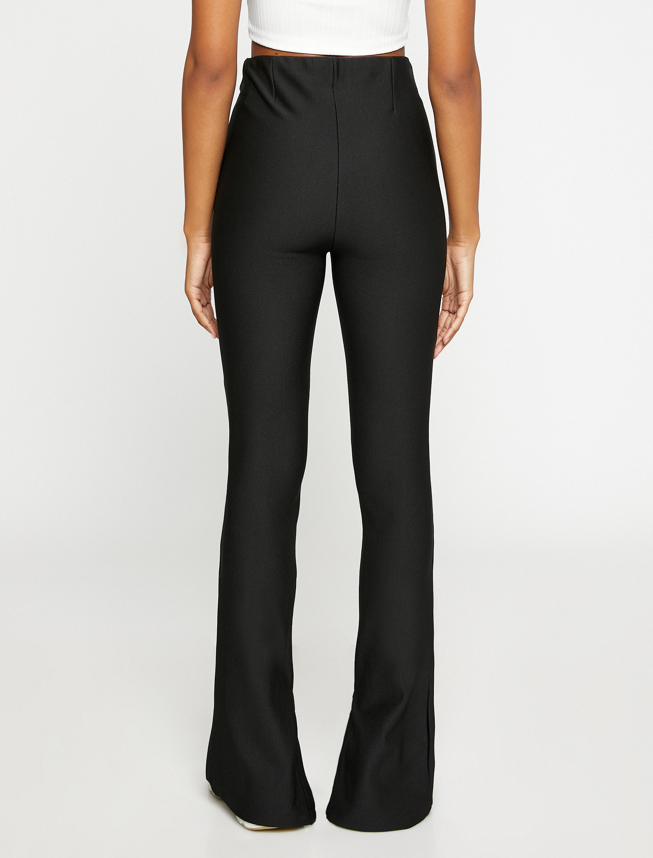   İspanyol Paça Pantolon Yüksek Bel Yırtmaç Detaylı