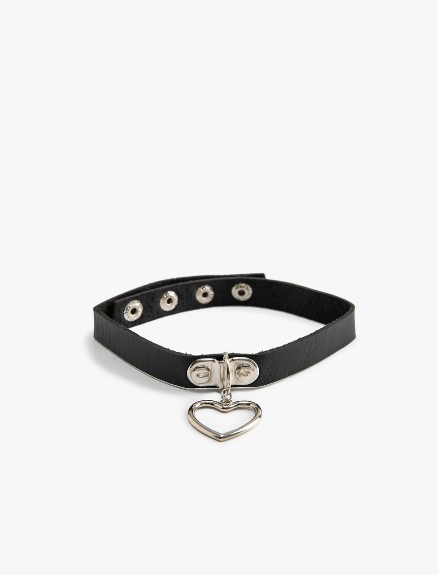  Kadın Choker Kolye Kalp Detaylı Suni Deri