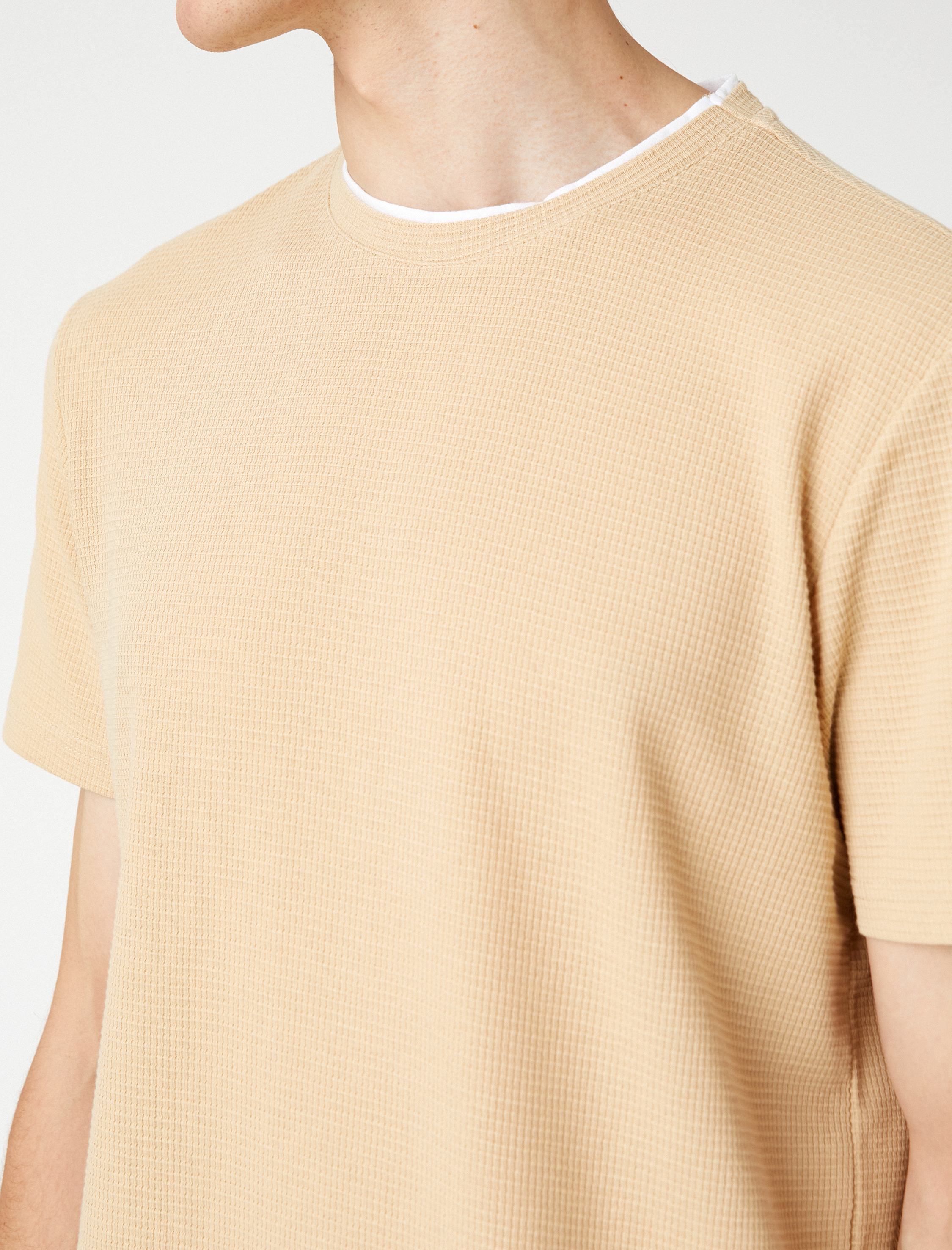   Basic Dokuma Tişört Bisiklet Yaka Kısa Kollu Dar Kesim