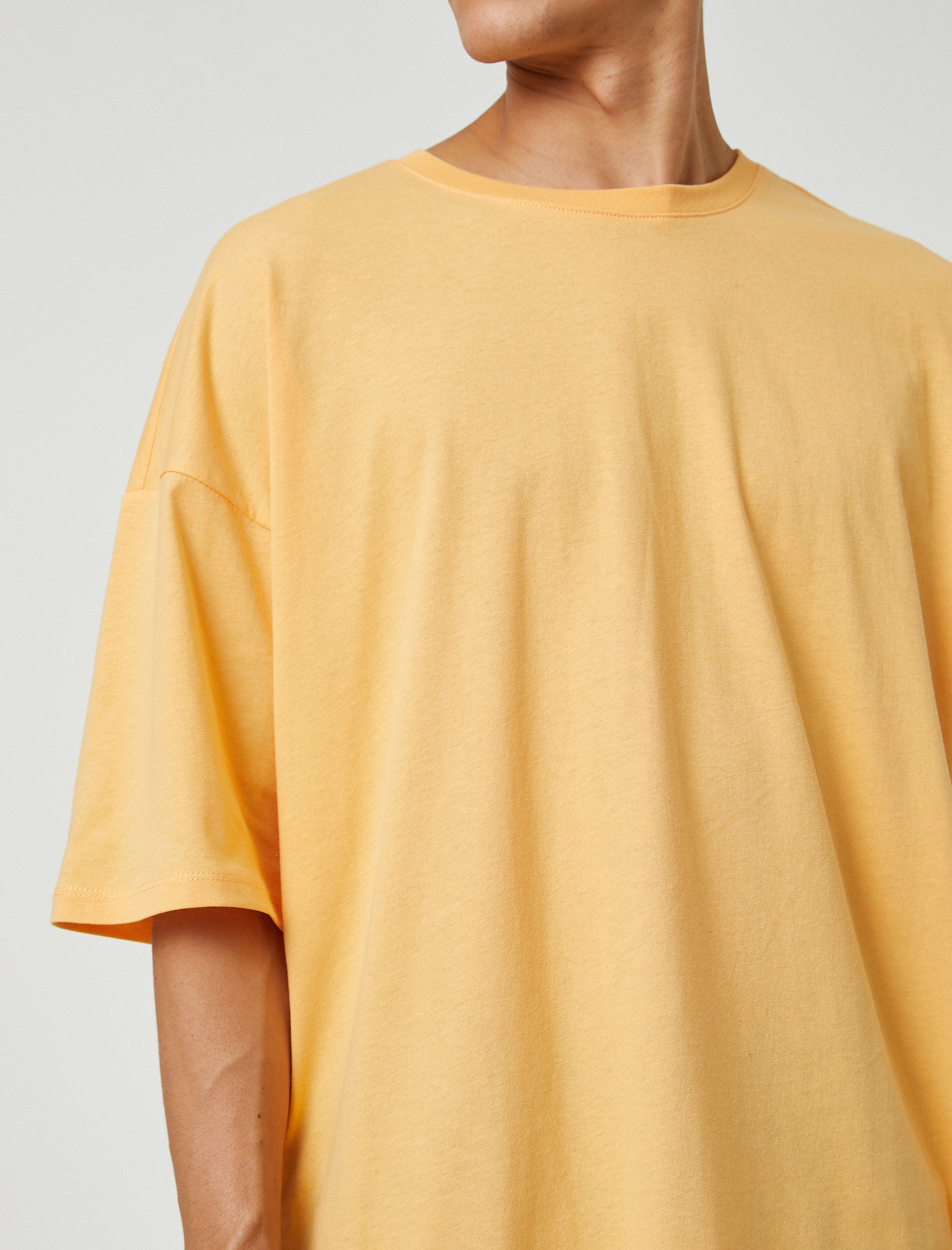 Basic Oversize Tişört Bisiklet Yaka Kısa Kollu