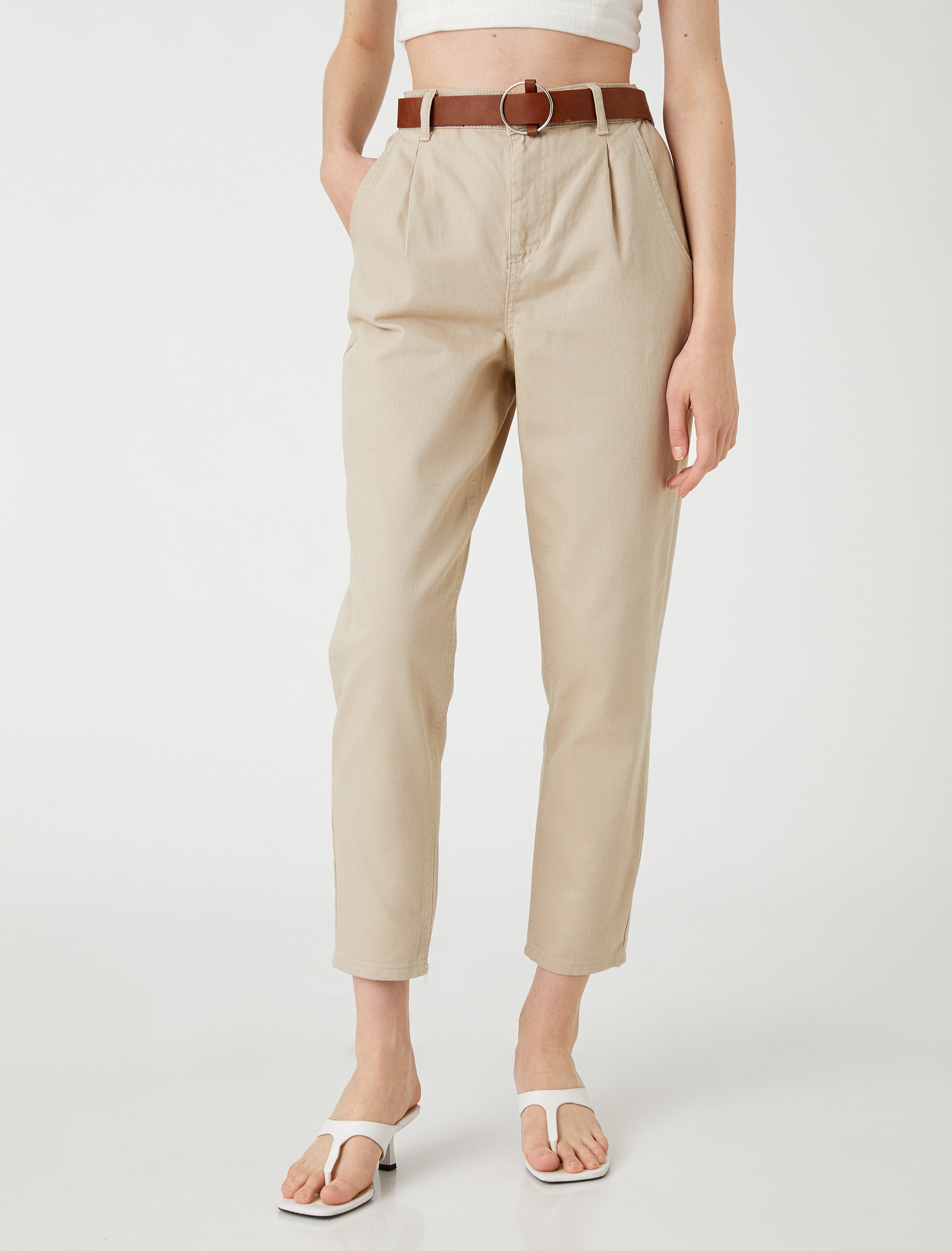   Havuç Pantolon Kemer Detaylı Yüksek Bel Cepli