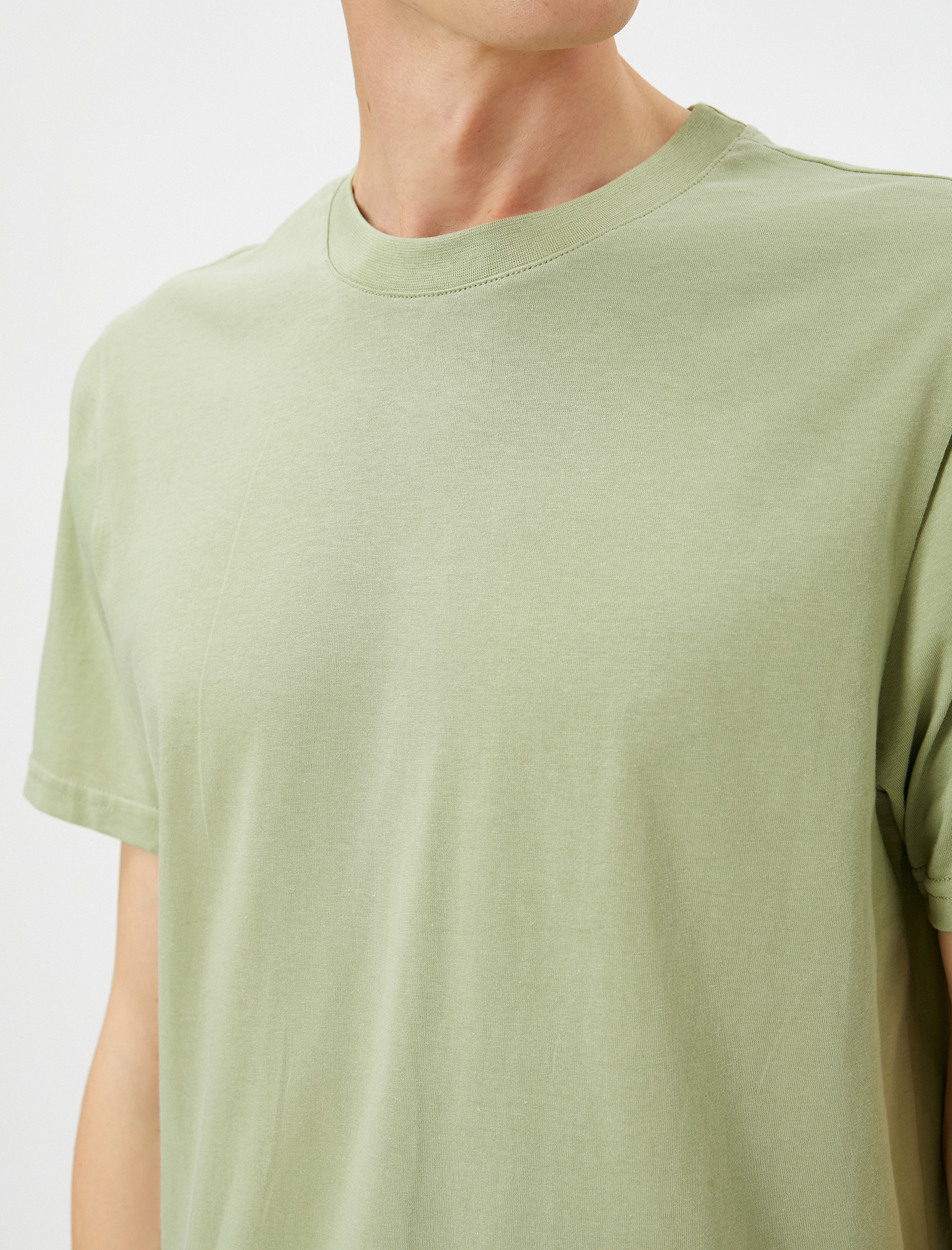   Basic Tişört Slim Fit Bisiklet Yaka Kısa Kollu Pamuklu