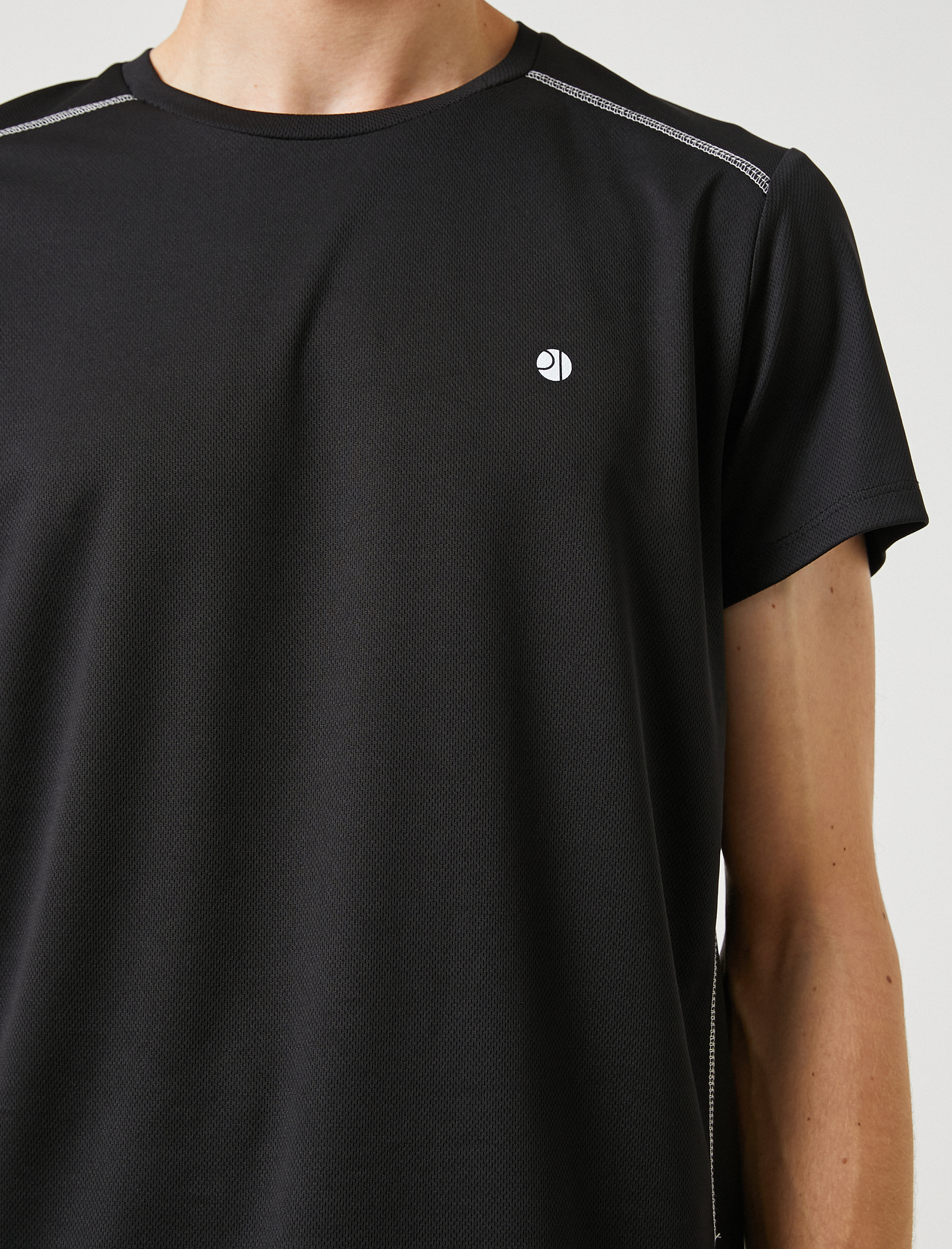   Spor Tişört Şerit Baskı Detaylı Bisiklet Yaka Nefes Alan Kumaş