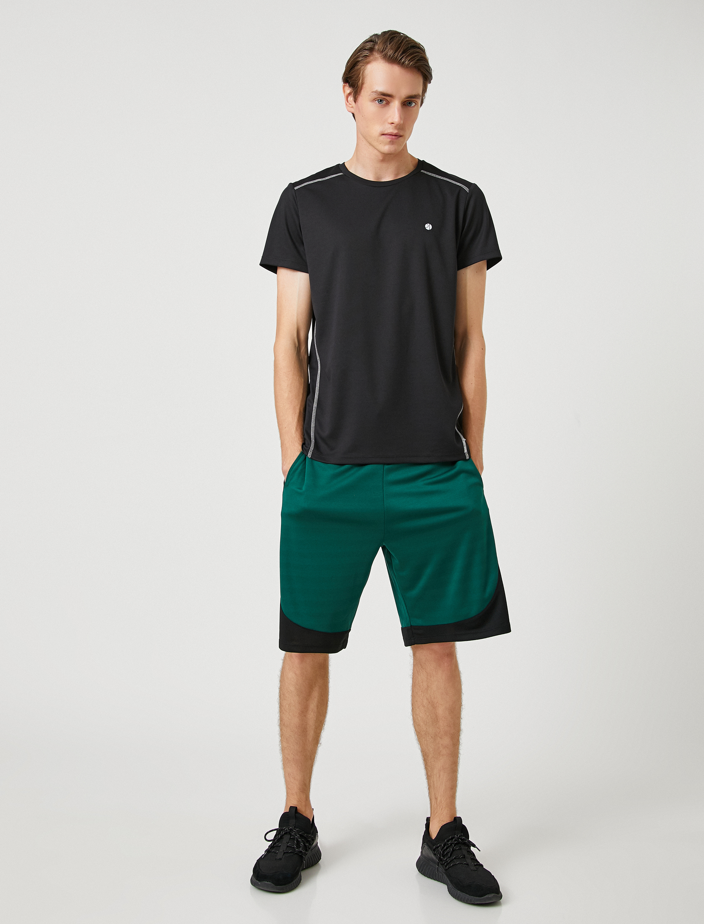   Spor Tişört Şerit Baskı Detaylı Bisiklet Yaka Nefes Alan Kumaş