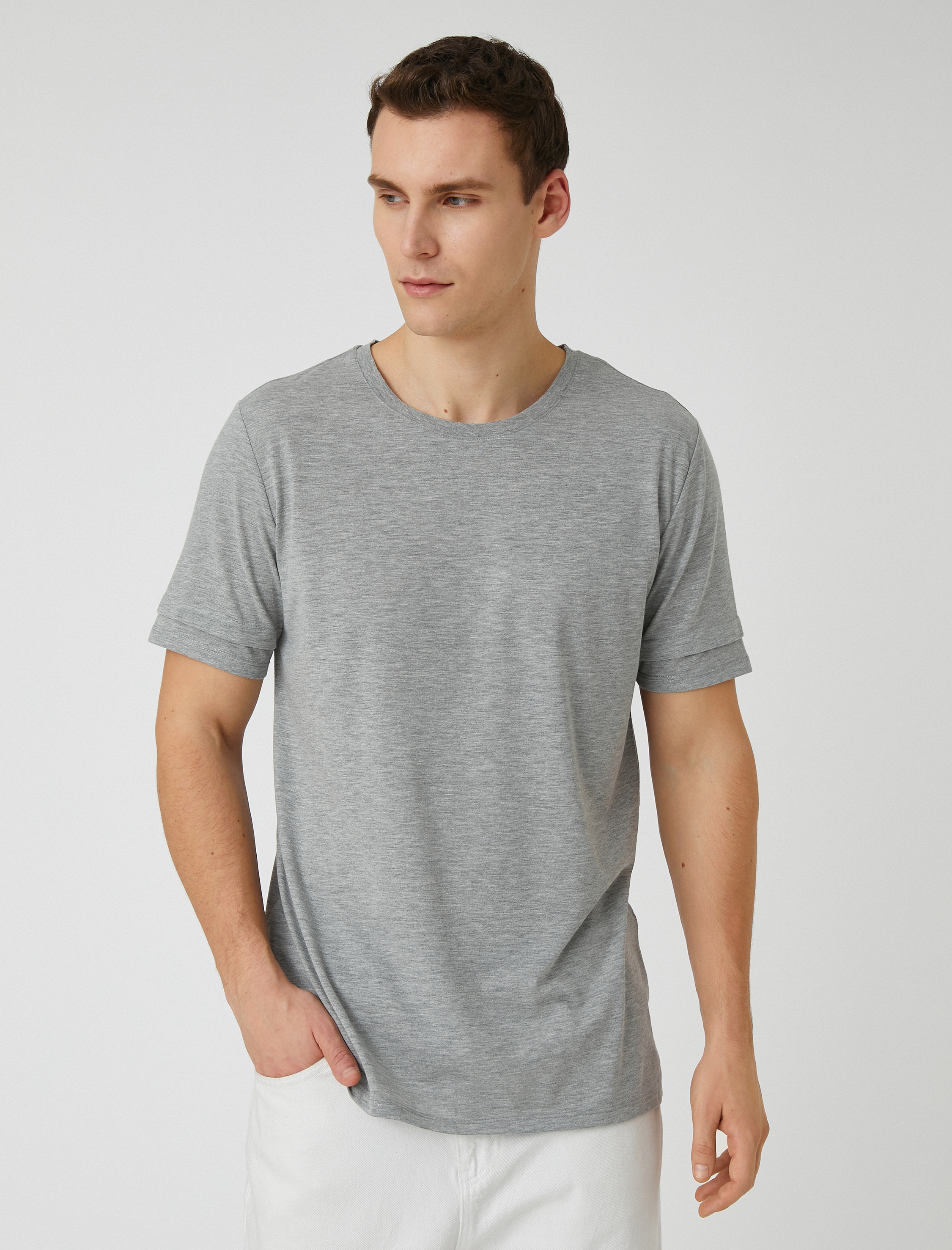   Basic Tişört Bisiklet Yaka Kol Detaylı