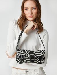 Baget Çanta Zebra Desenli Toka Detaylı