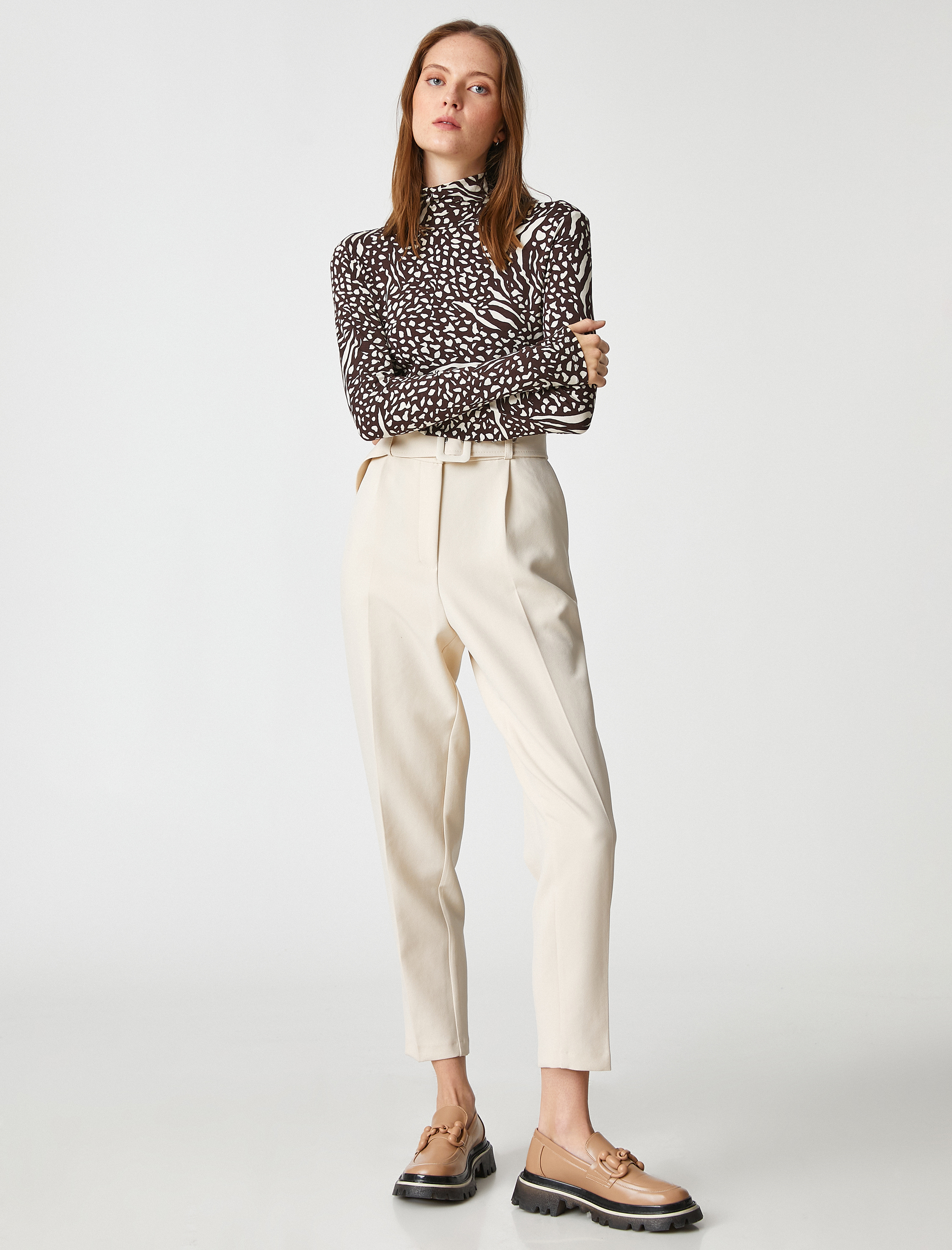   Uzun Kollu Tişört Safari Baskılı Boğazlı Yaka