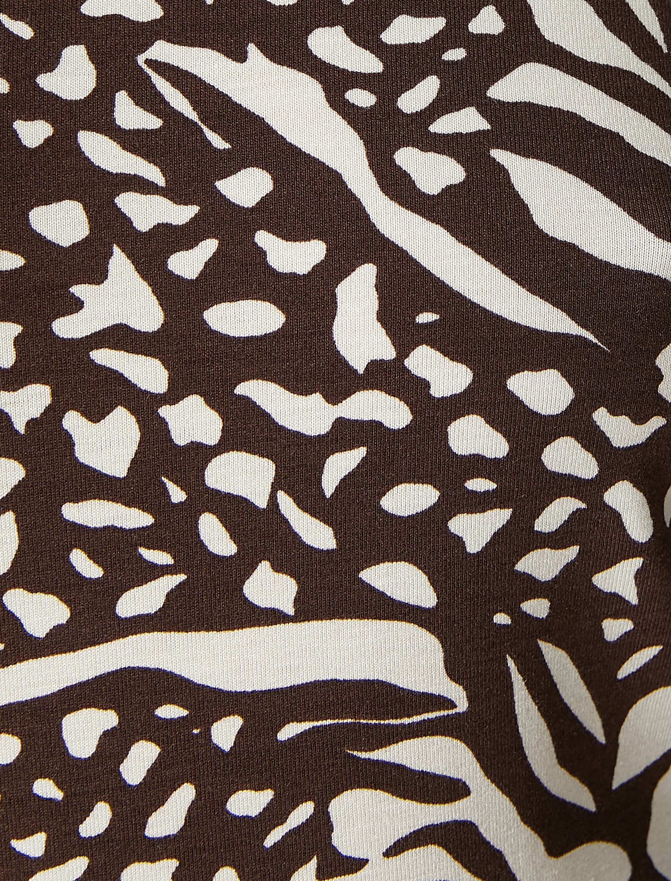   Uzun Kollu Tişört Safari Baskılı Boğazlı Yaka