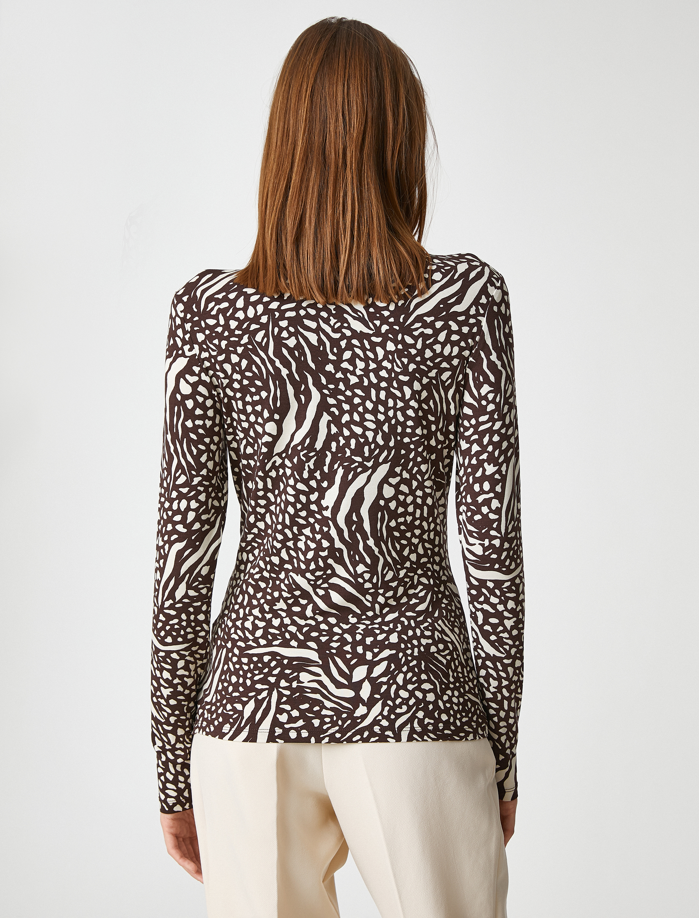   Uzun Kollu Tişört Safari Baskılı Boğazlı Yaka