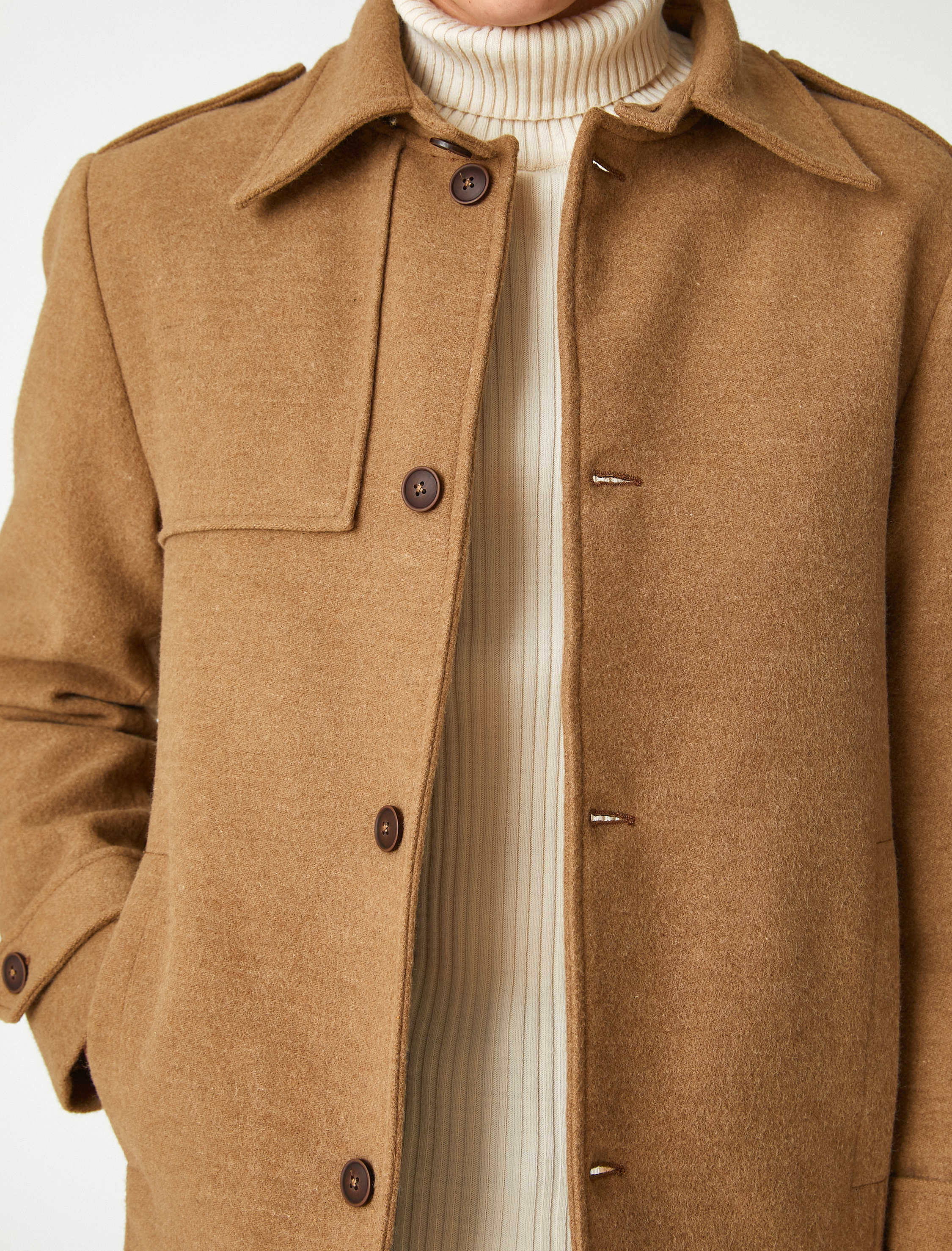   Uzun Kaşe Kaban Düğme Detaylı Cepli Klasik Yaka