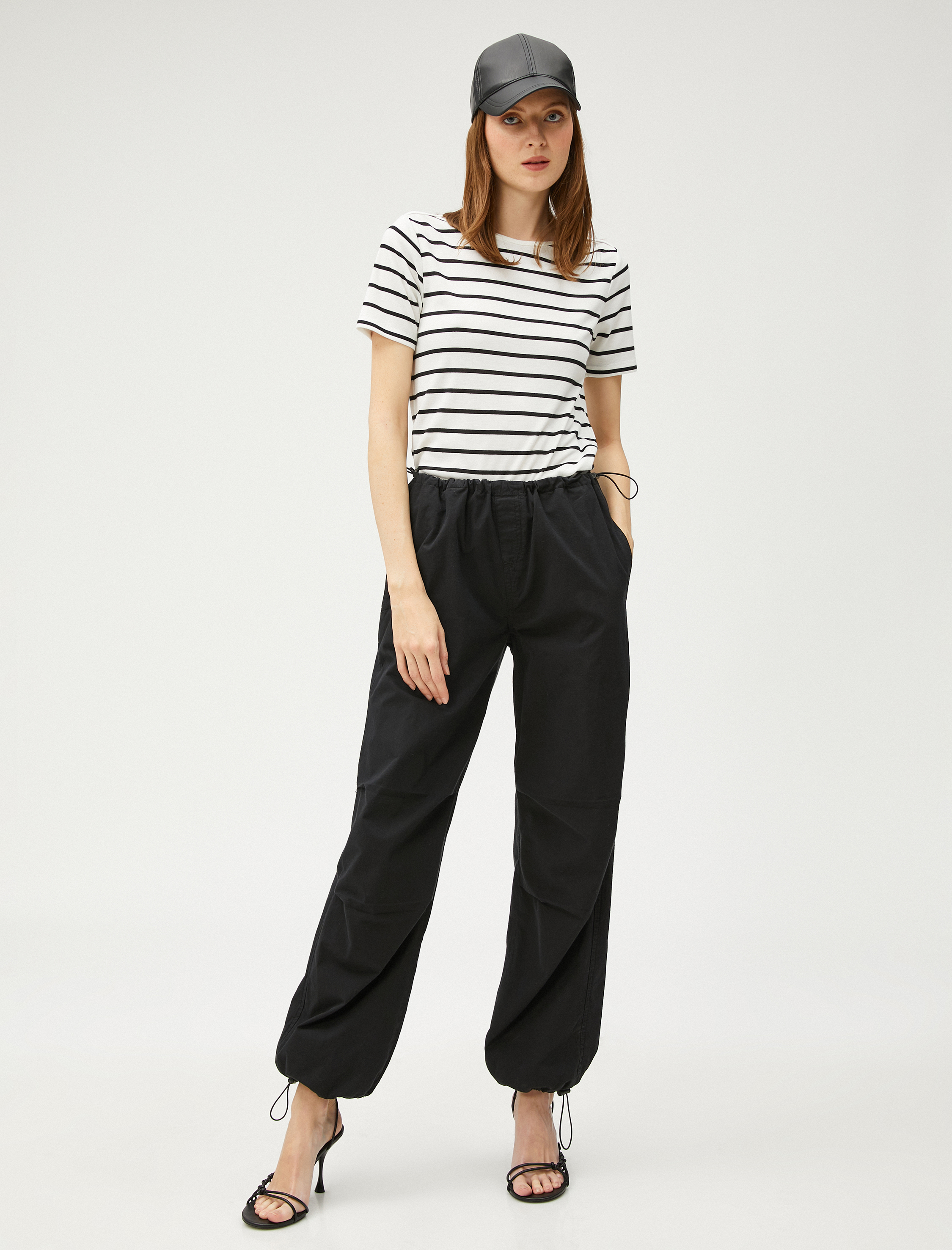   Kayık Yaka Tişört Kısa Kollu