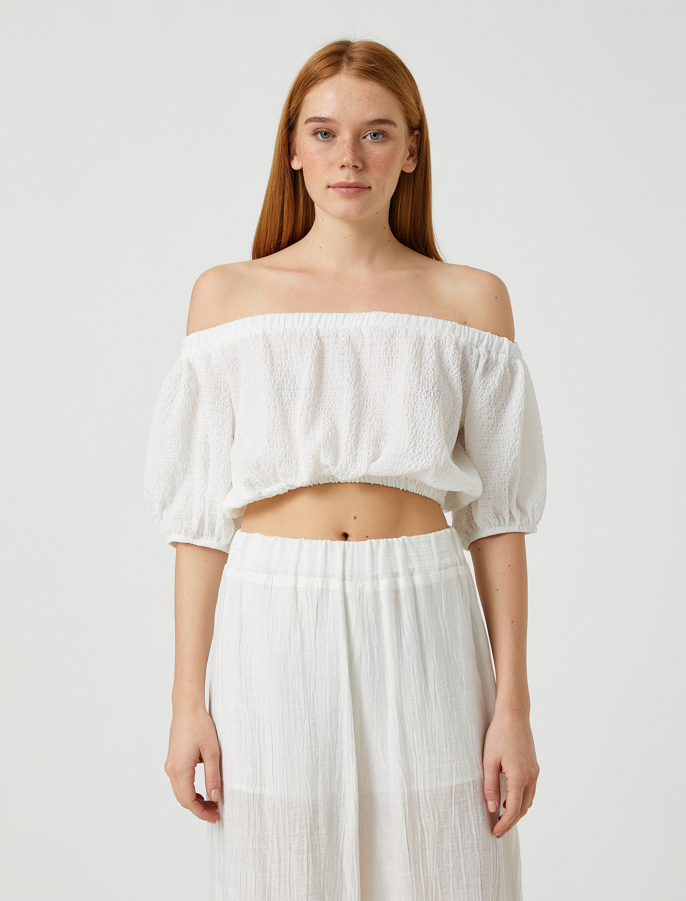   Crop Bluz Omzu Açık Balon Kollu