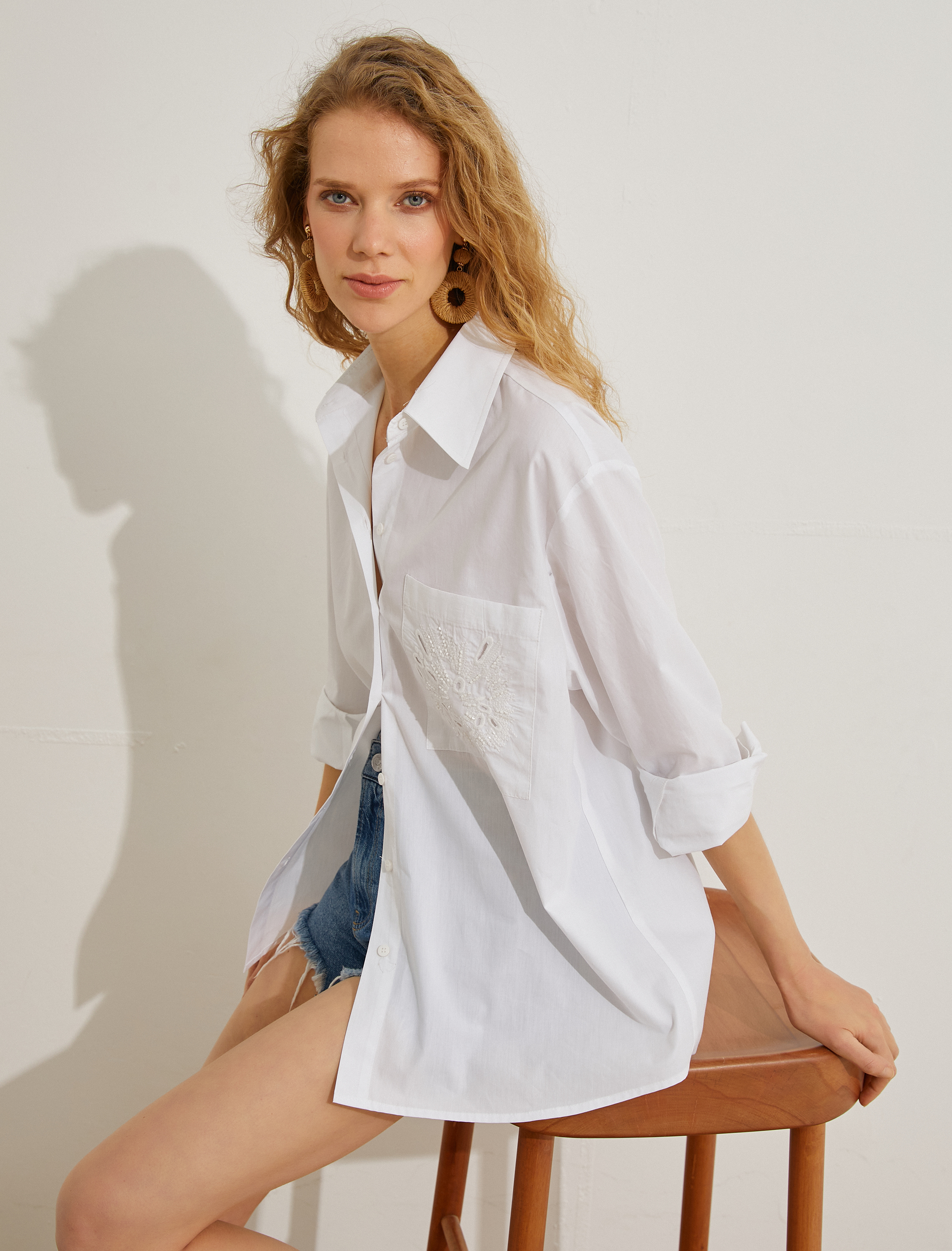   Oversize Gömlek Cepli Nakış Detaylı