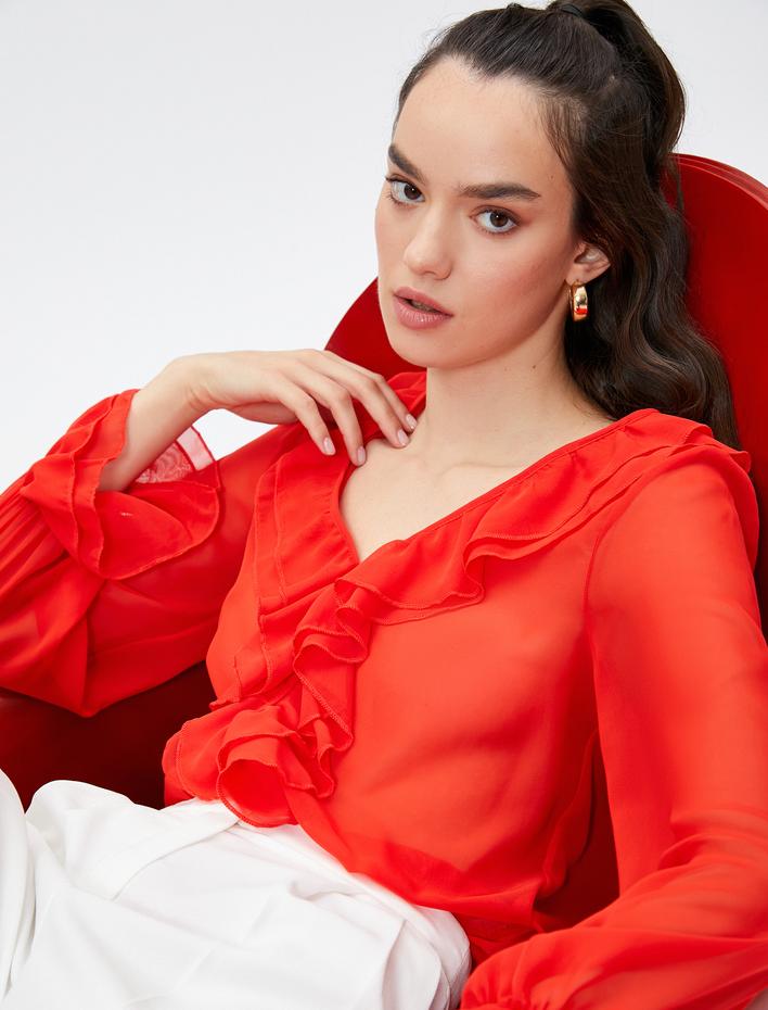  Volanlı Şifon Bluz Uzun Kollu