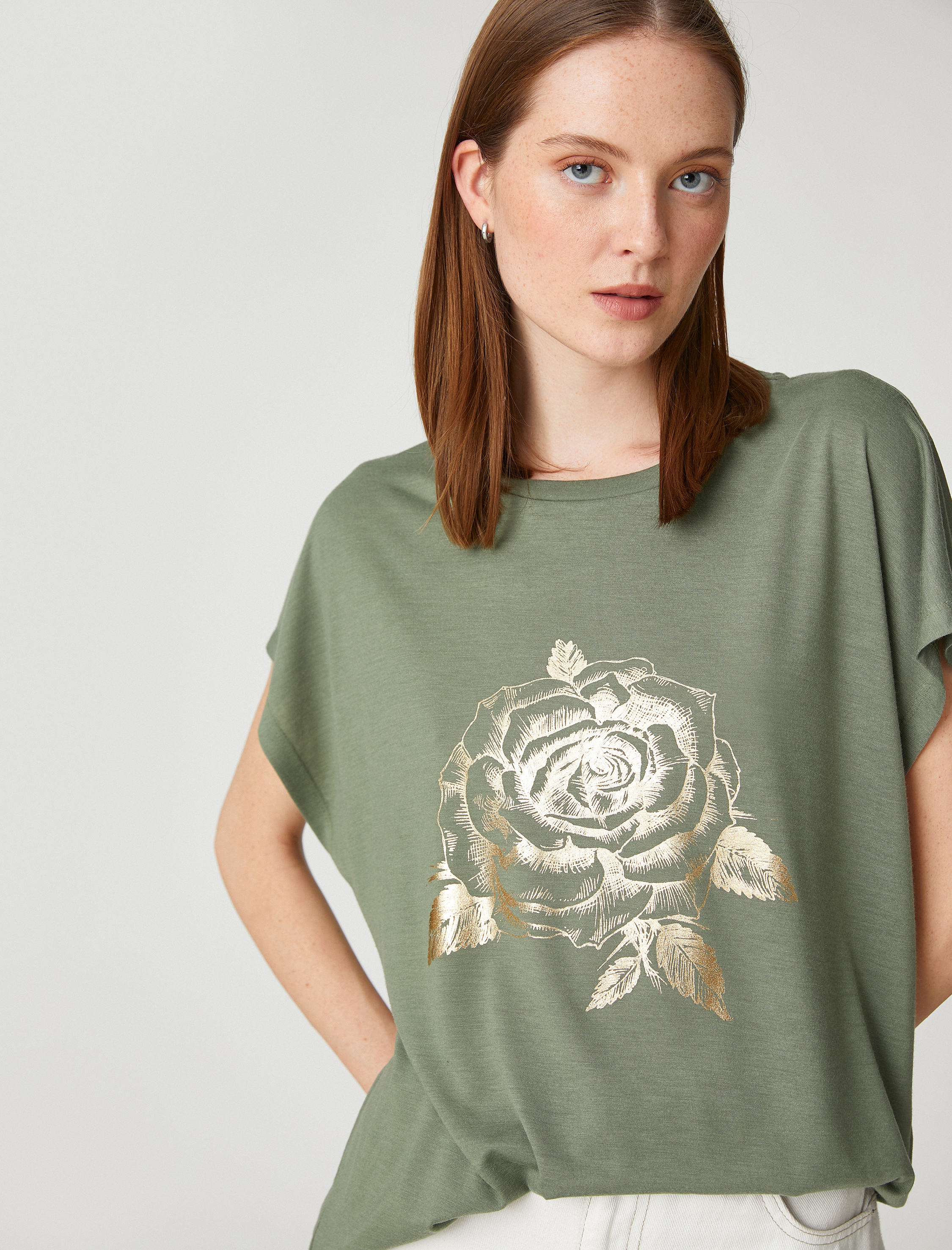   Parlak Baskılı Tişört Bisiklet Yaka