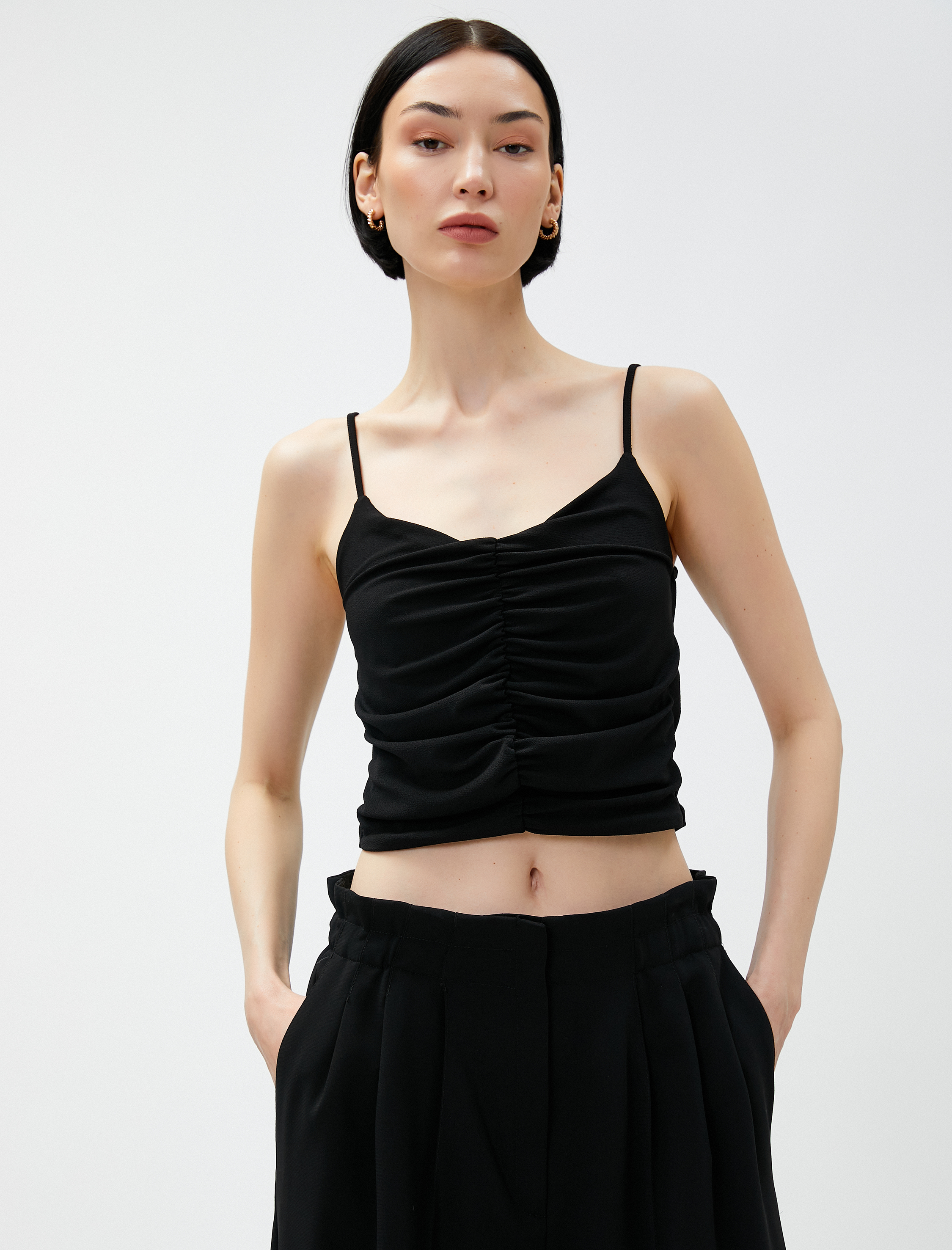   Drapeli Atlet Askılı U Yaka