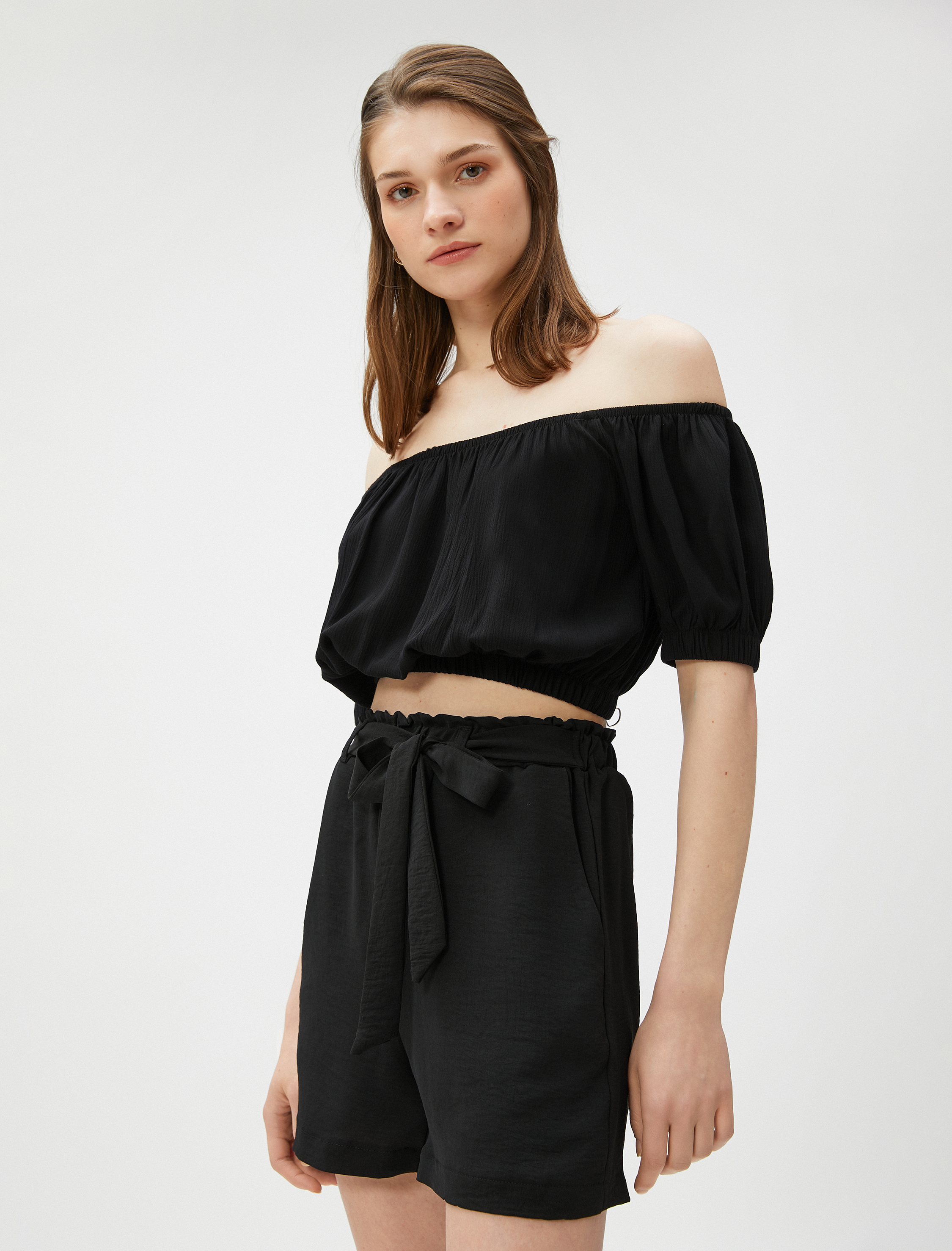   Cepli Kuşaklı Şort