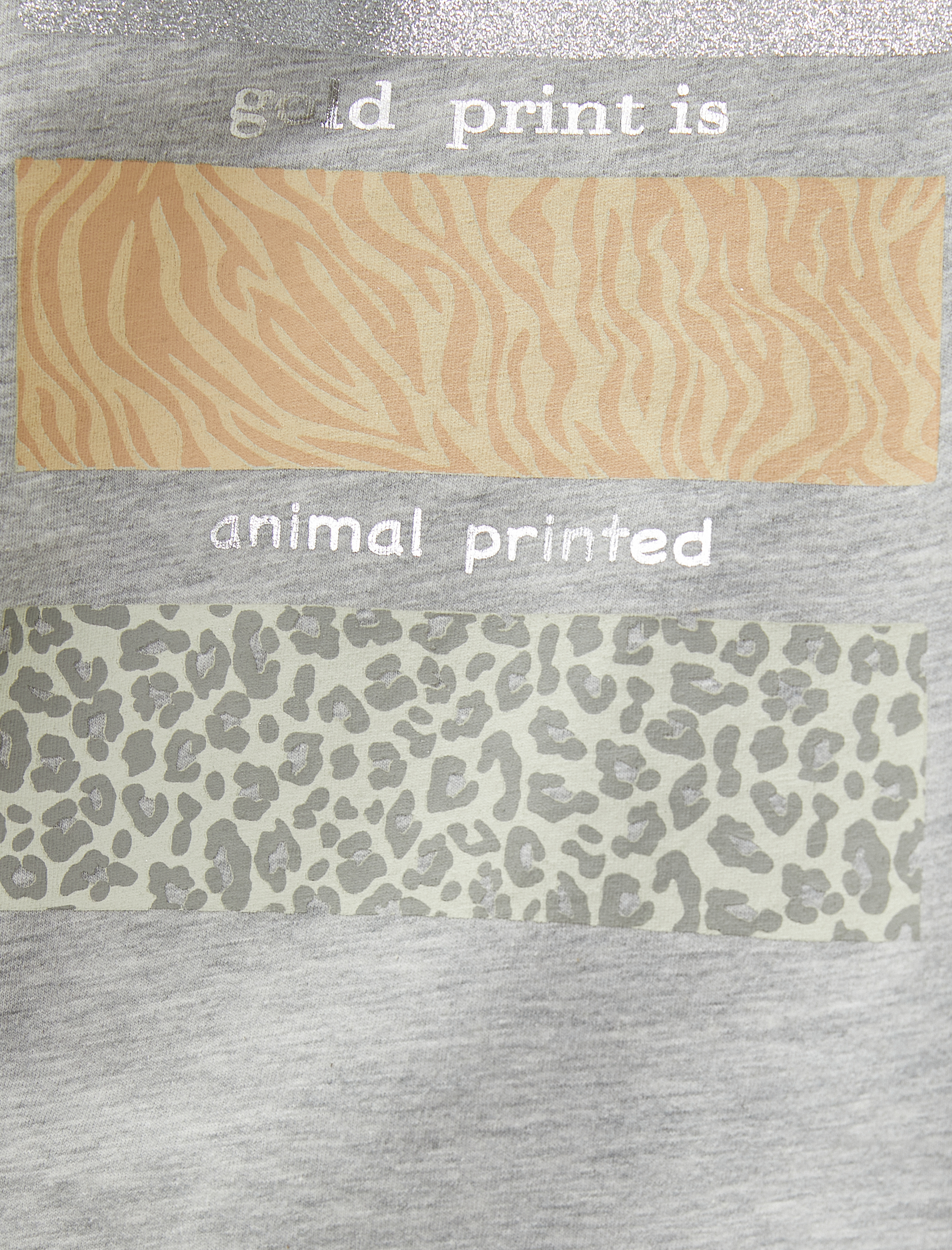   Tişört V Yaka Parlak Baskılı Pamuklu