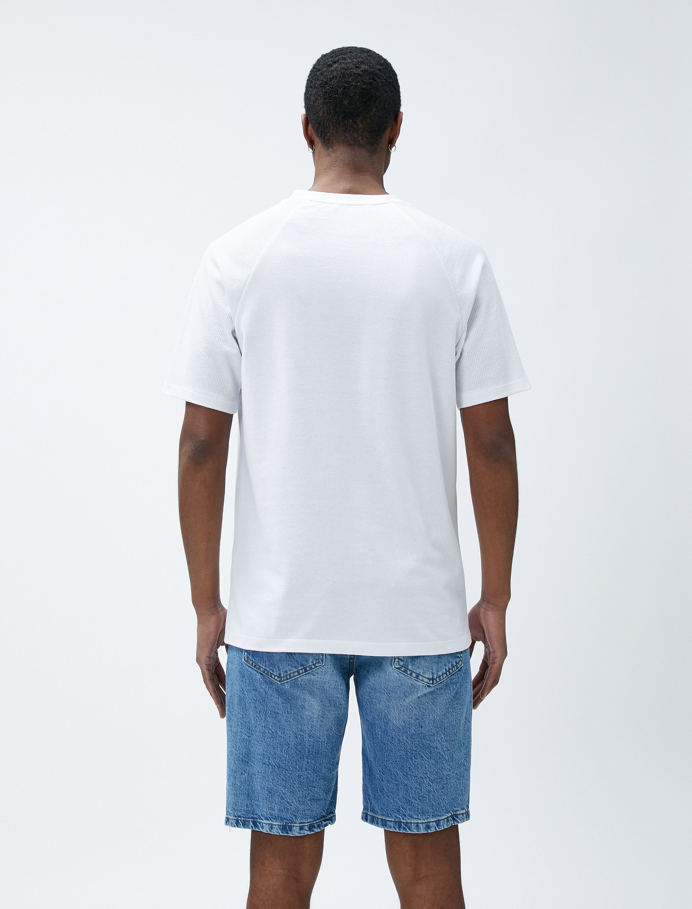   Basic Tişört Bisiklet Yaka Dokulu Reglan Kol Dar Kesim