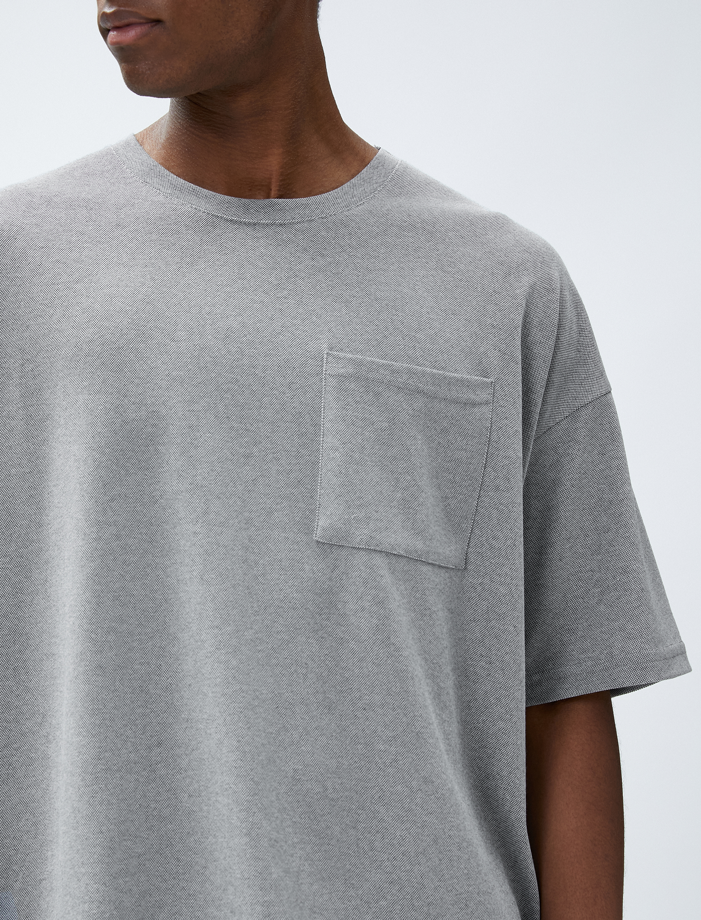   Basic Oversize Tişört Cep Detaylı Bisiklet Yaka Yarım Kollu