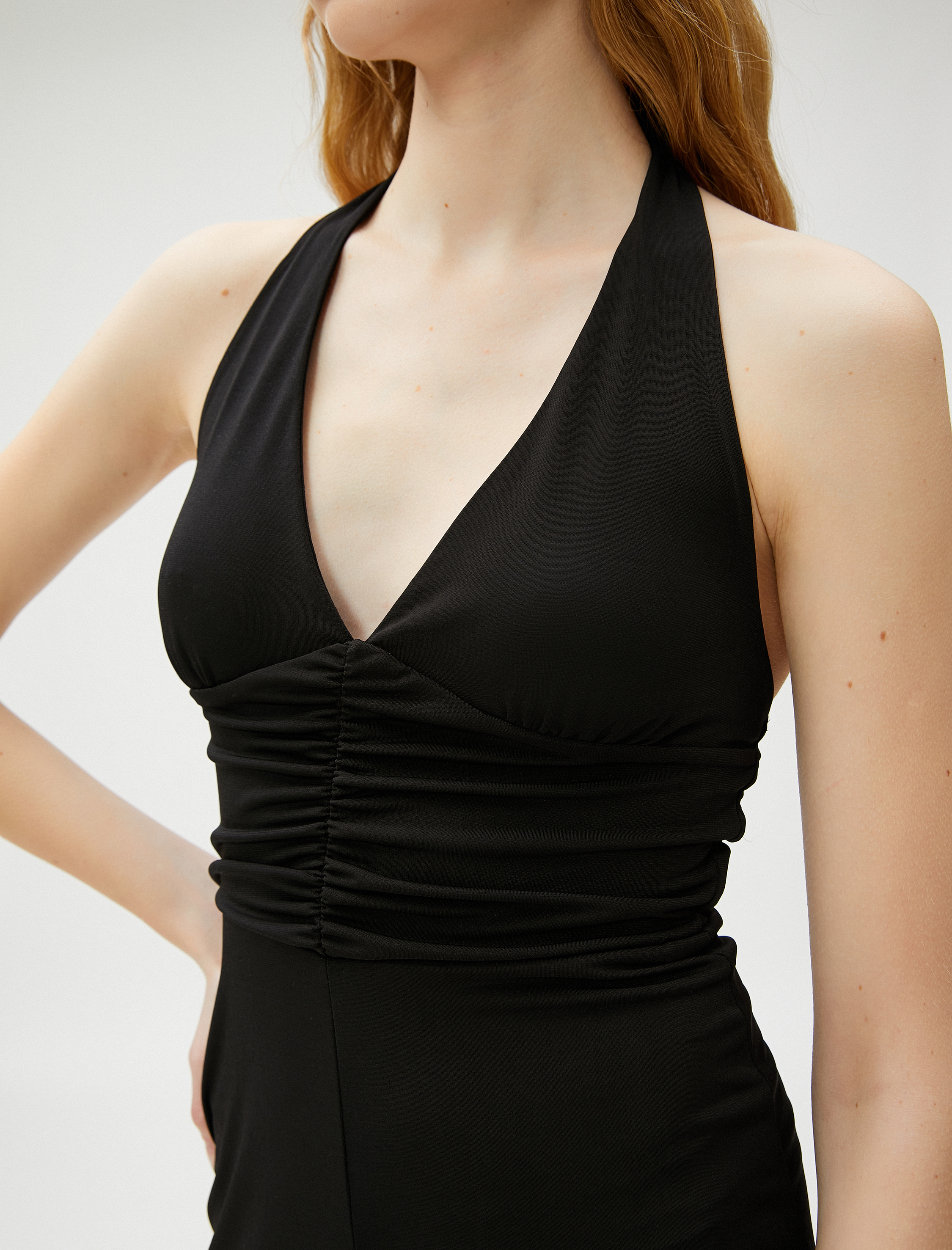   Şort Tulum V Yaka Boyundan Bağlamalı Drapeli