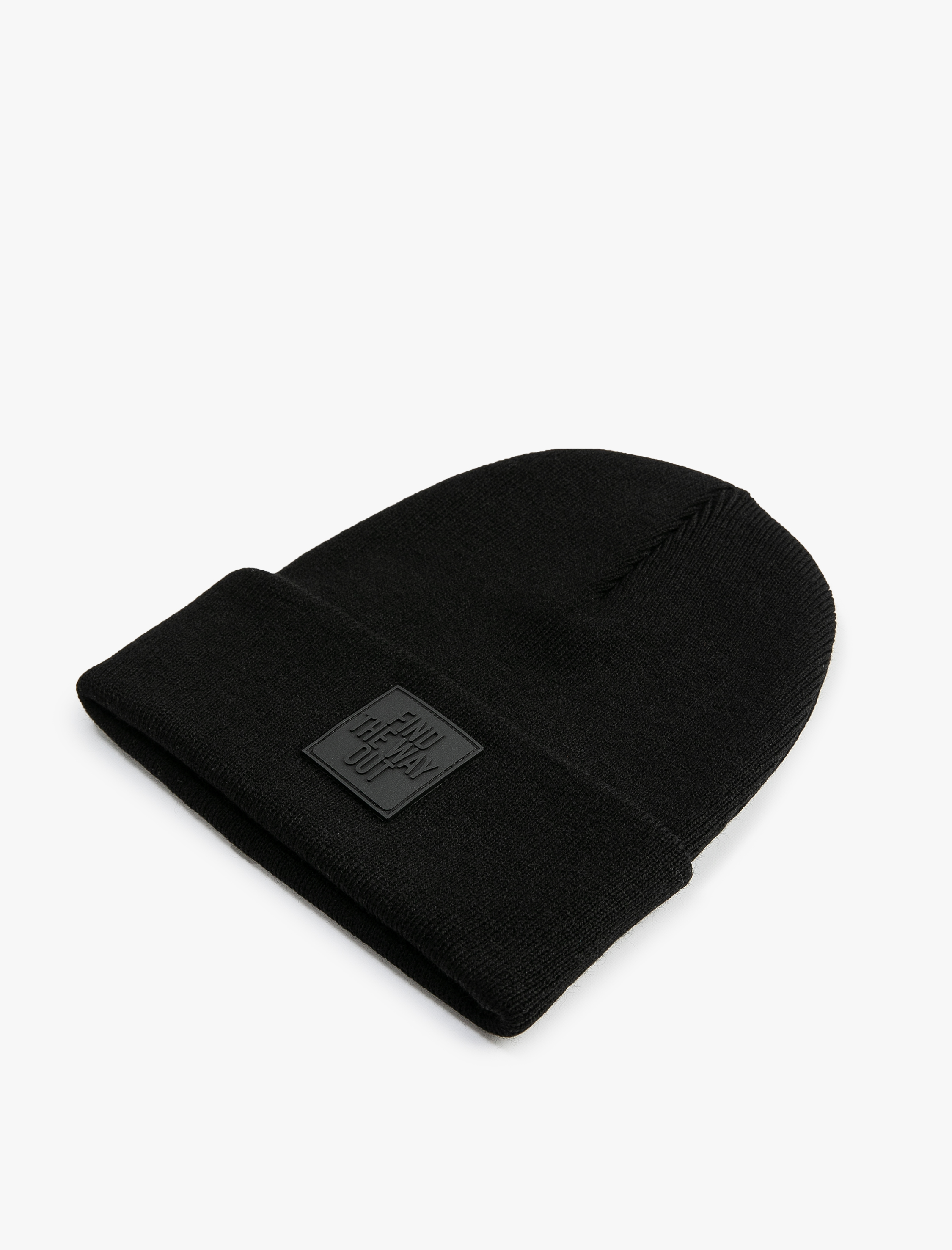  Erkek Basic Bere Slogan Etiket Baskılı Katlama Detaylı