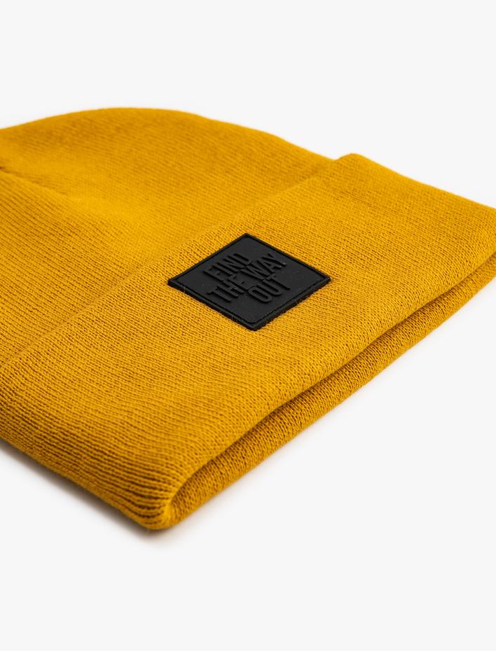 Erkek Basic Bere Slogan Etiket Baskılı Katlama Detaylı