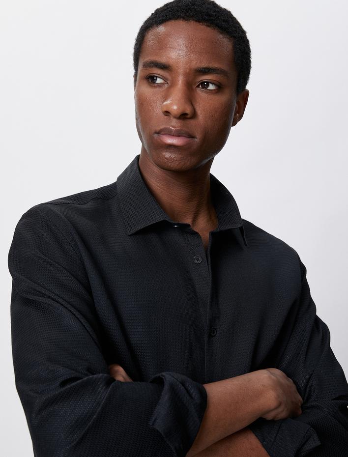  Basic Gömlek Klasik Yaka Dokulu Düğmeli Non Iron