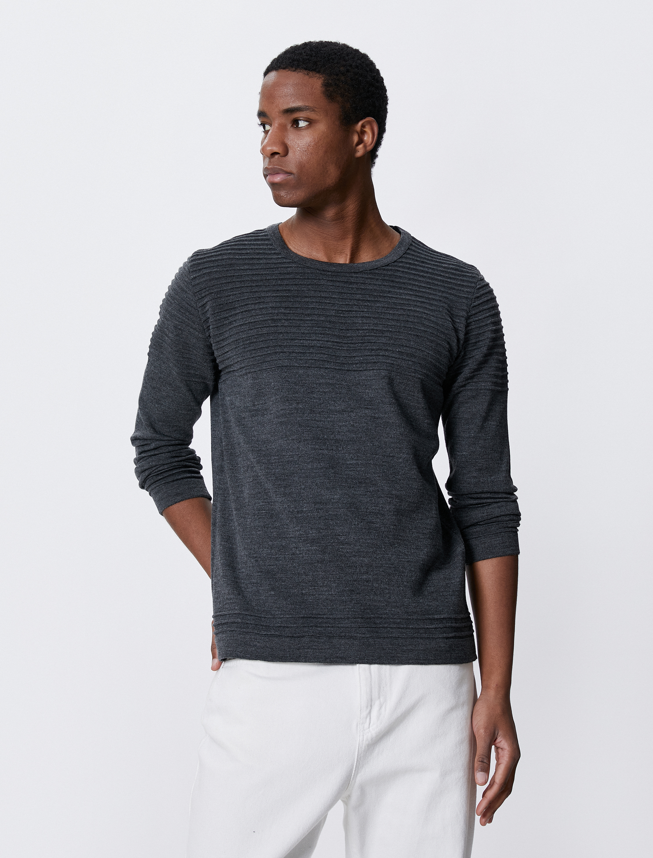   Basic Triko Kazak Dokulu Bisiklet Yaka Dar Kesim