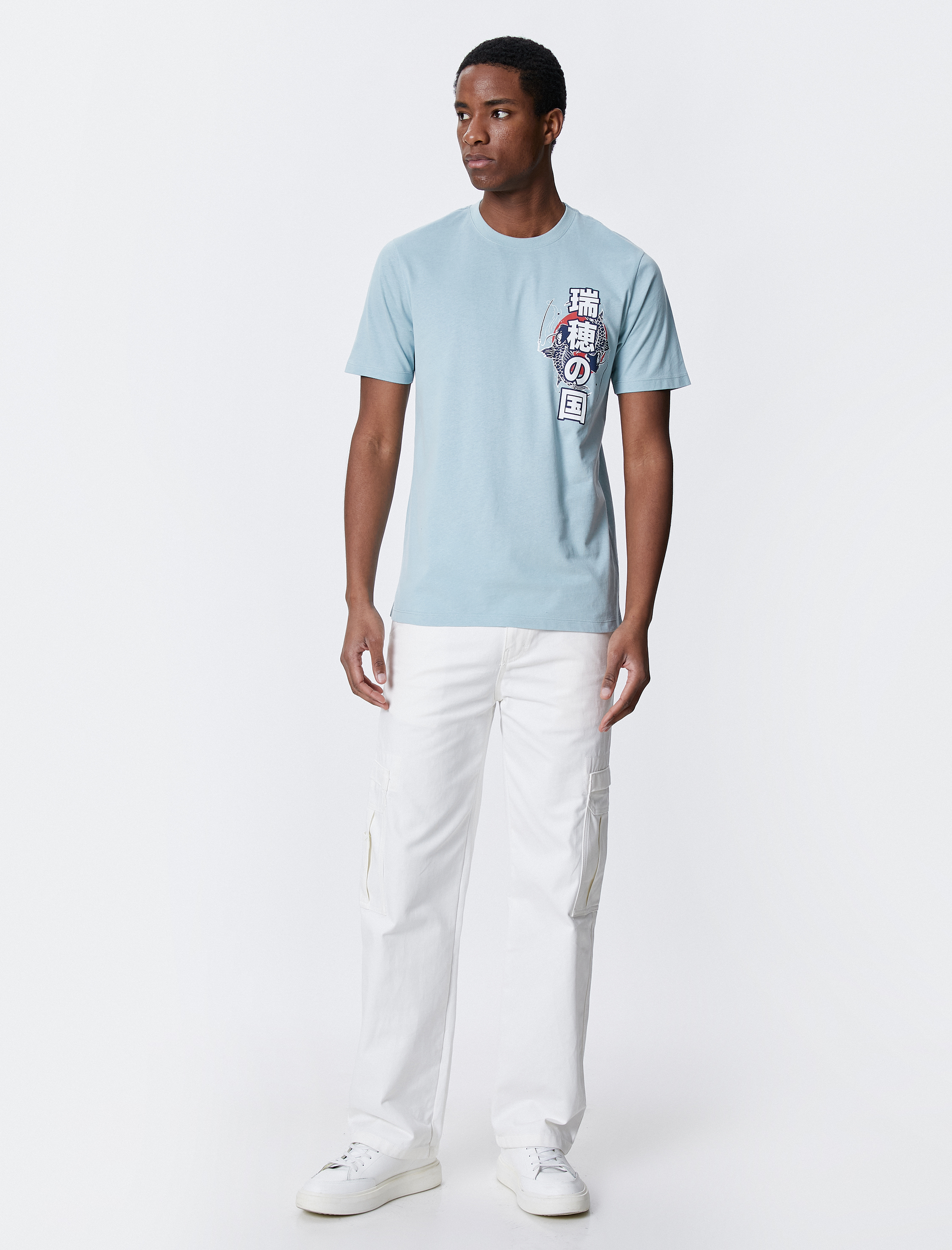   Uzakdoğu Baskılı Tişört Bisiklet Yaka Dar Kesim Pamuklu