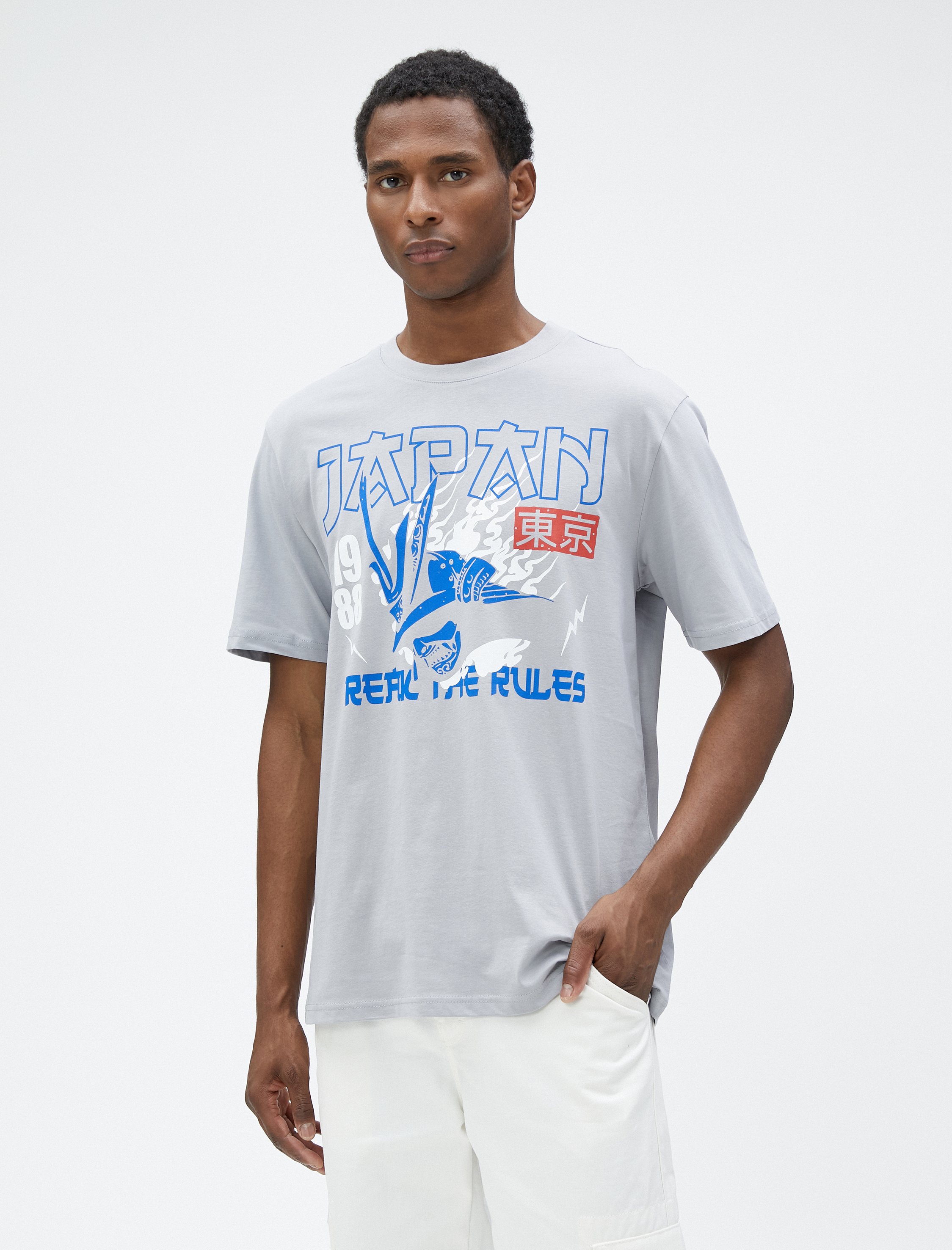   Uzakdoğu Baskılı Tişört Bisiklet Yaka Kısa Kollu Pamuklu