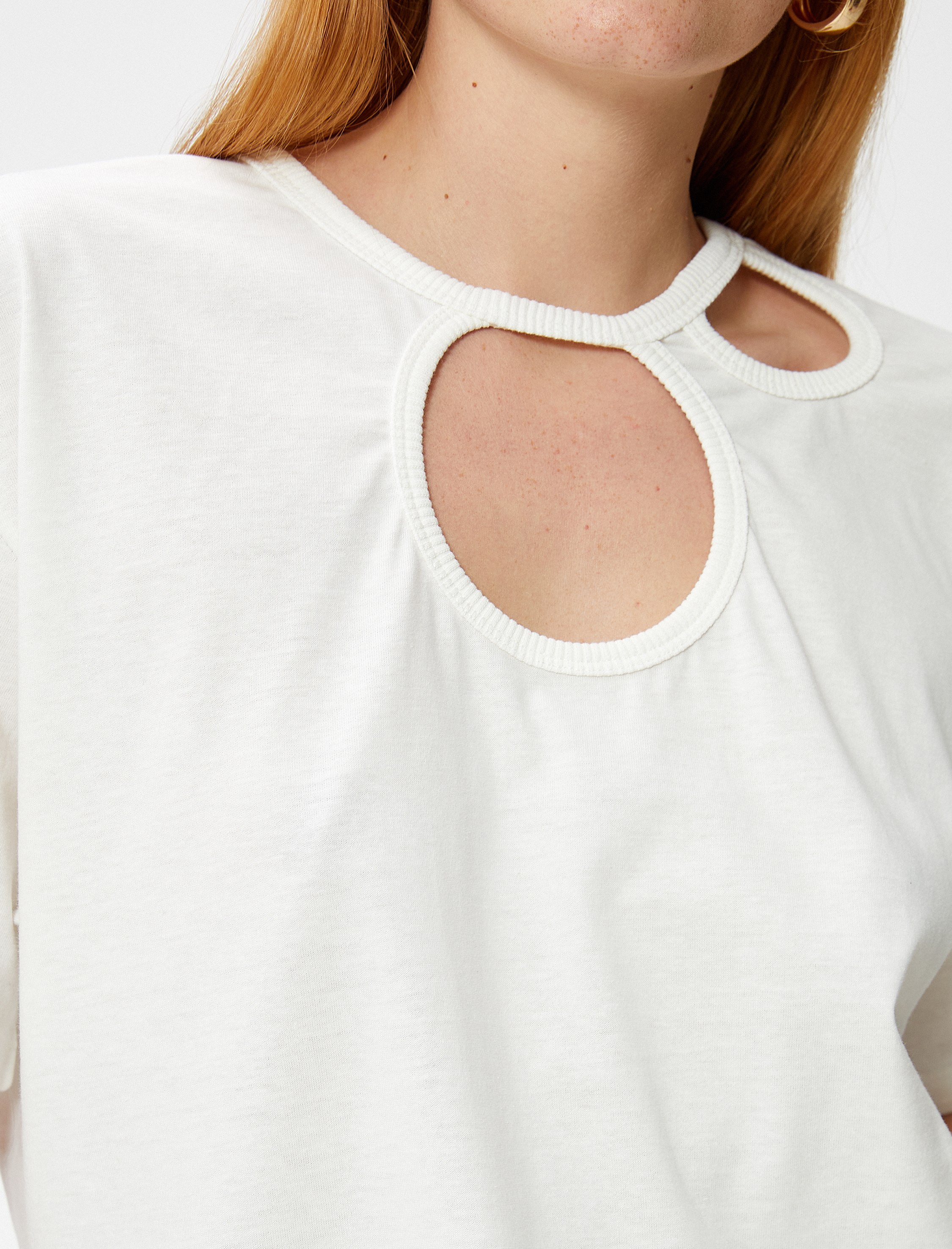   Pamuklu Tişört Pencere Detaylı Relax Fit