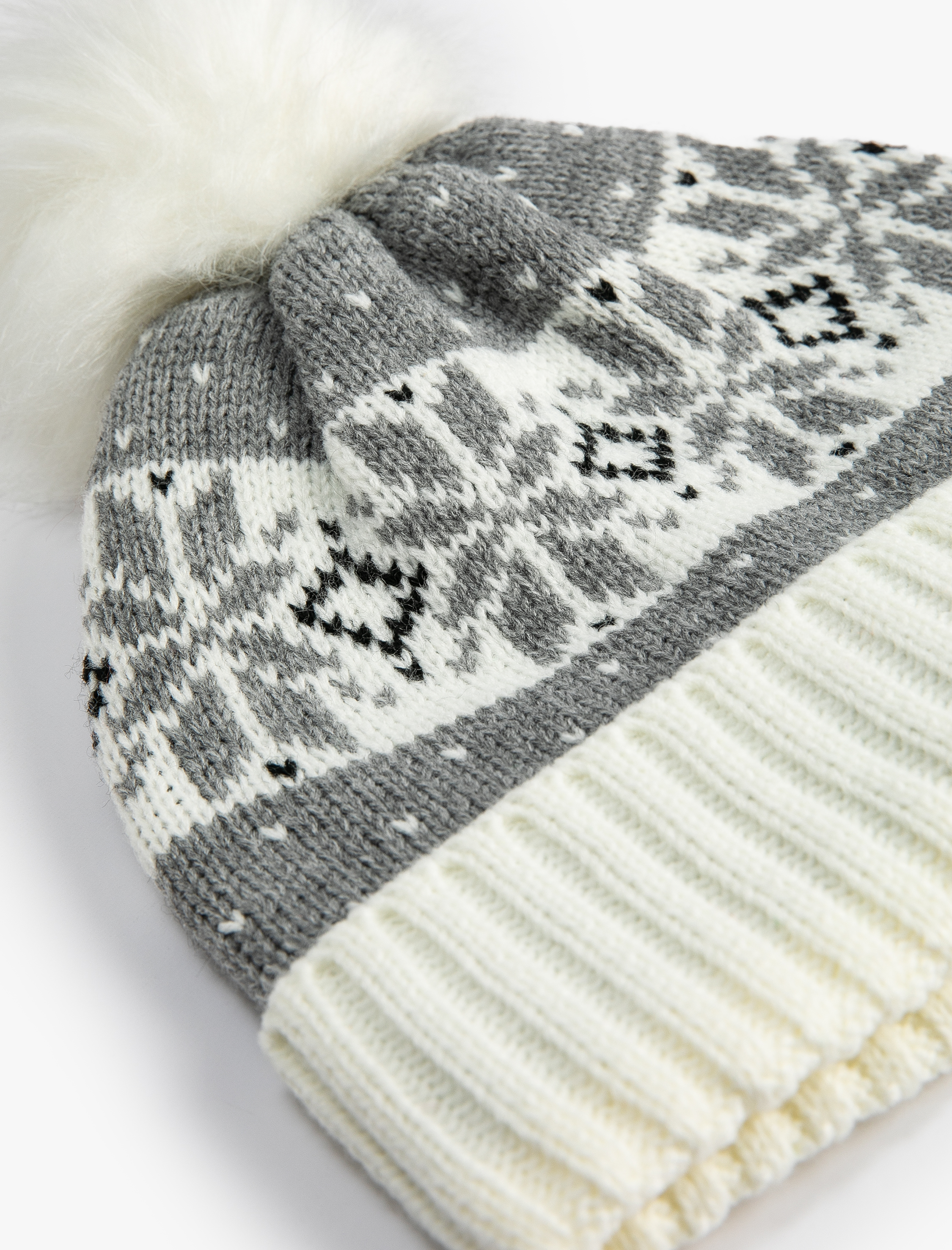  Kadın Peluş Ponponlu Triko Bere Desenli