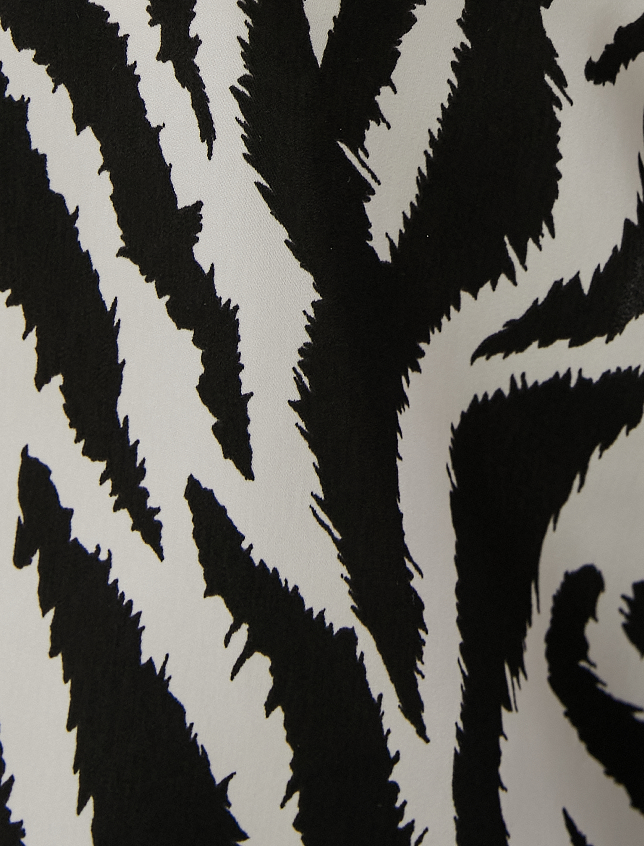   Zebra Desenli Gömlek Uzun Kollu Cep Detaylı Gizli Düğmeli