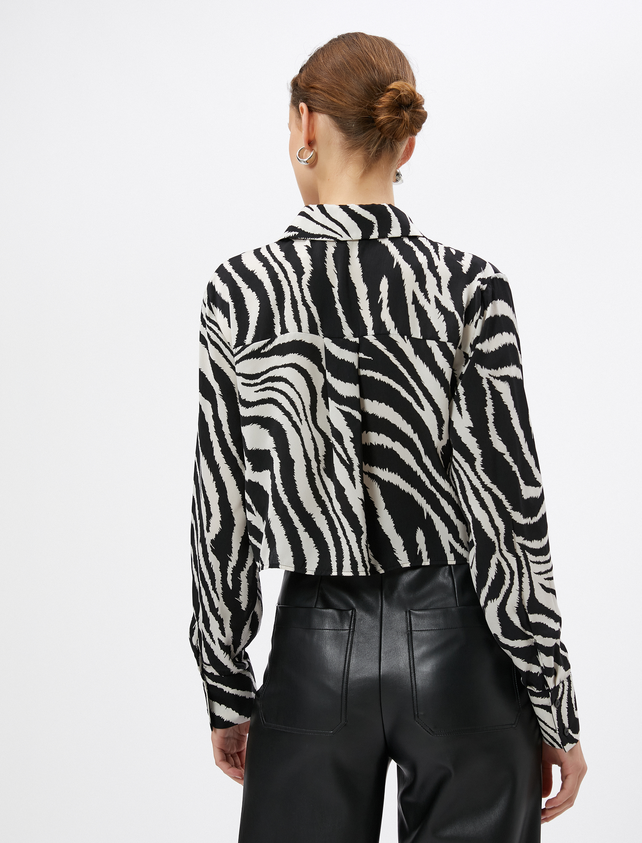   Zebra Desenli Gömlek Uzun Kollu Cep Detaylı Gizli Düğmeli