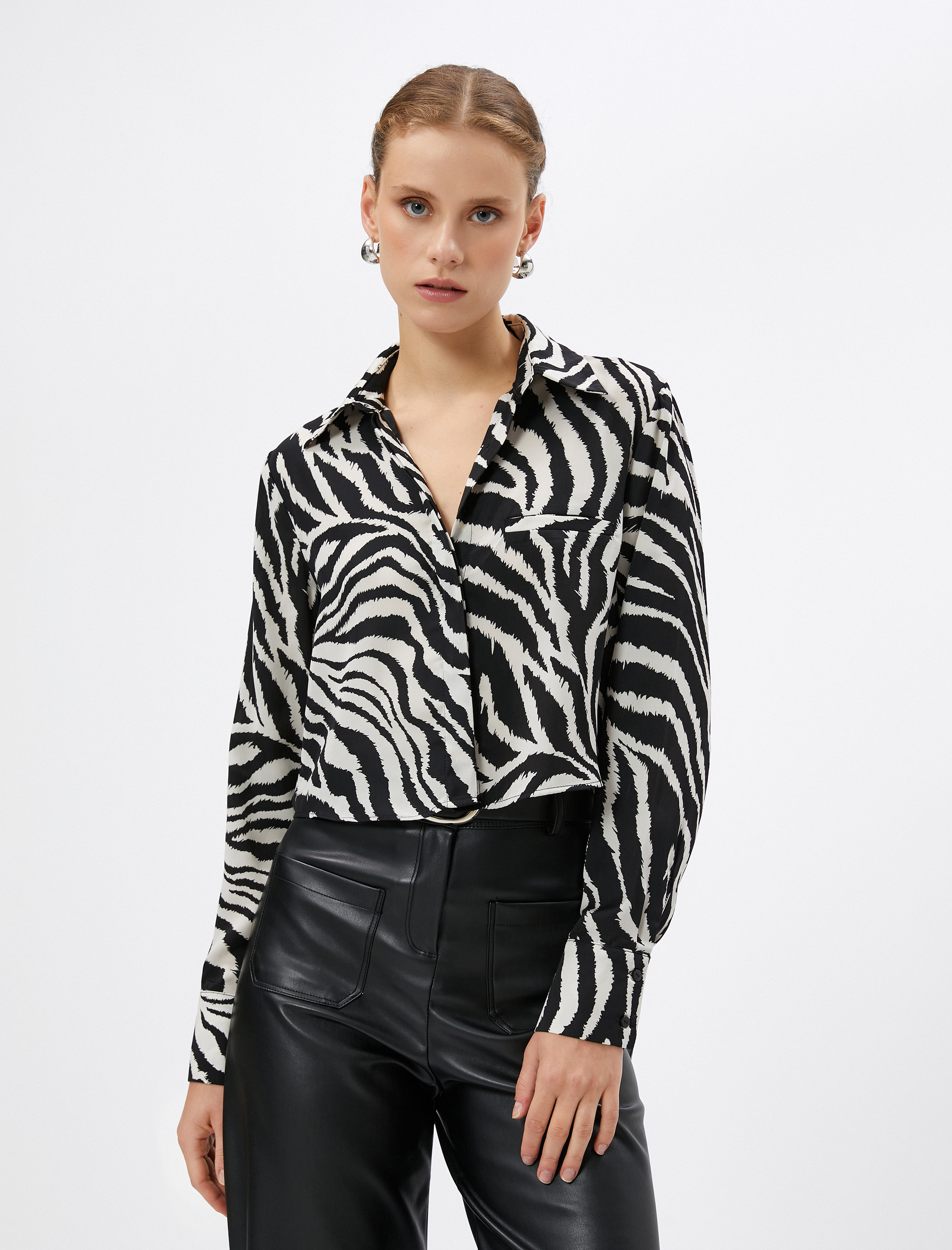   Zebra Desenli Gömlek Uzun Kollu Cep Detaylı Gizli Düğmeli