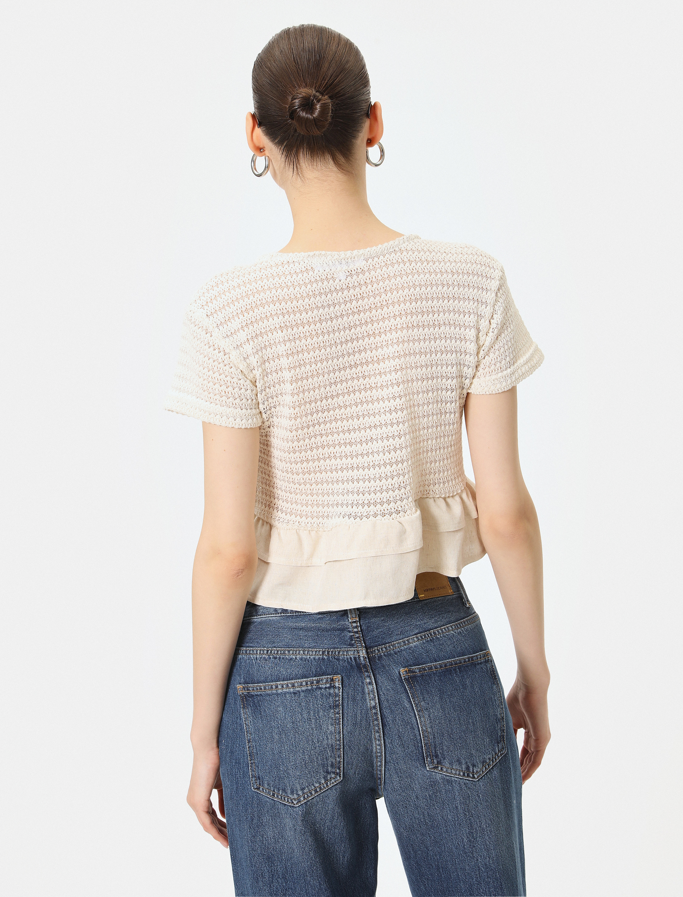   Fırfırlı Kroşe Hırka Kısa Kollu Yuvarlak Yaka Gold Düğmeli