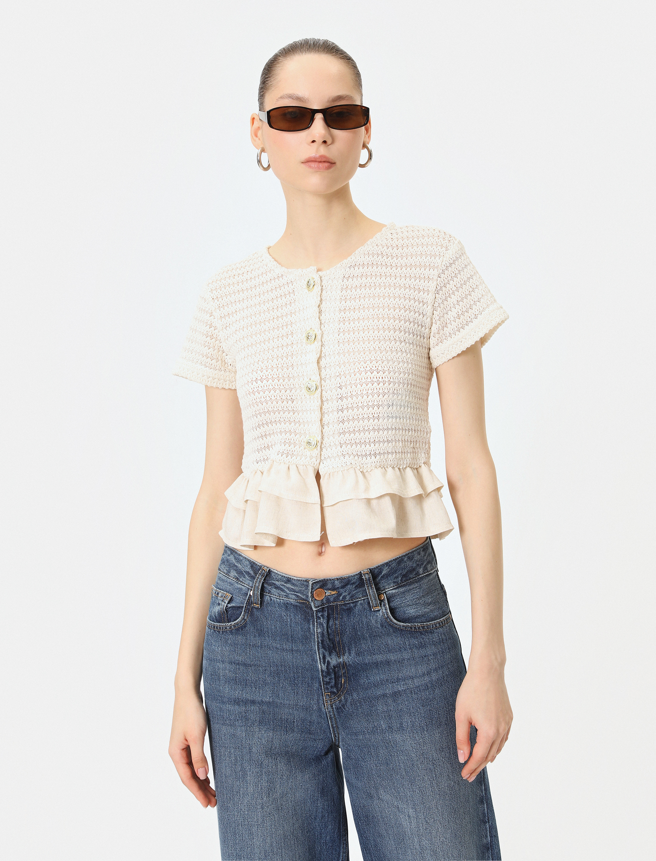   Fırfırlı Kroşe Hırka Kısa Kollu Yuvarlak Yaka Gold Düğmeli