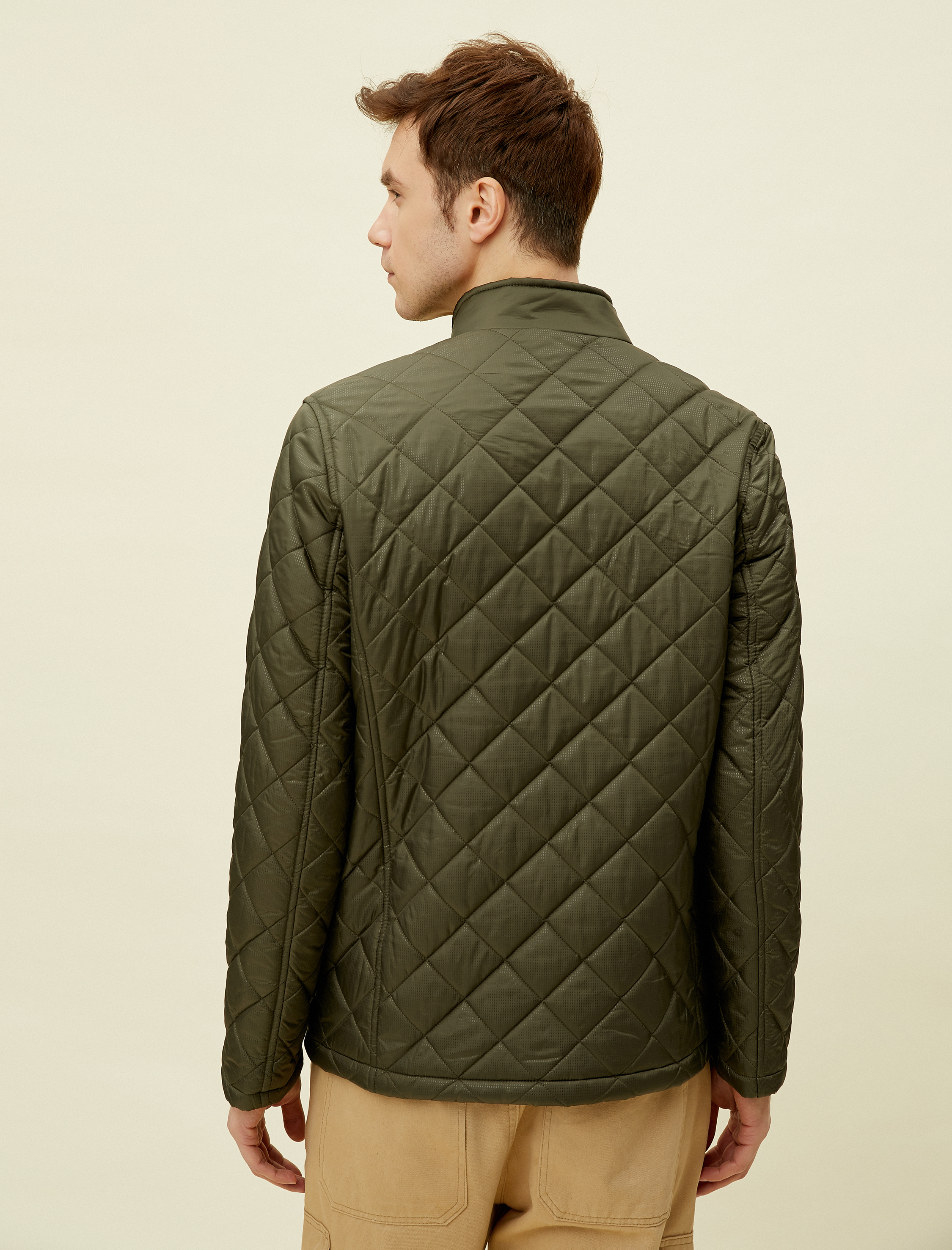 Kapitone Cepli Dik Yaka Fermuarlı Mont