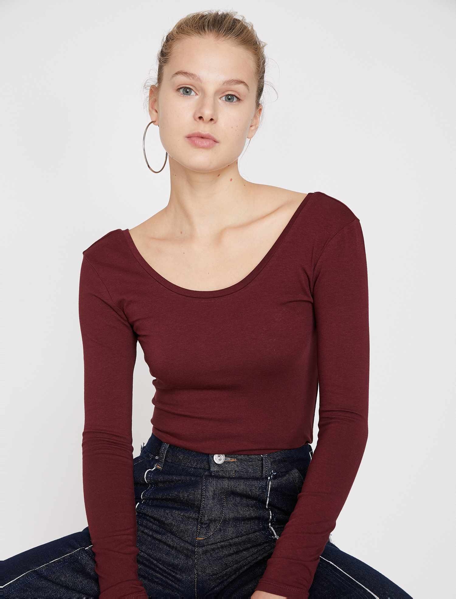   Uzun Kollu Tişört Oyuk Yaka