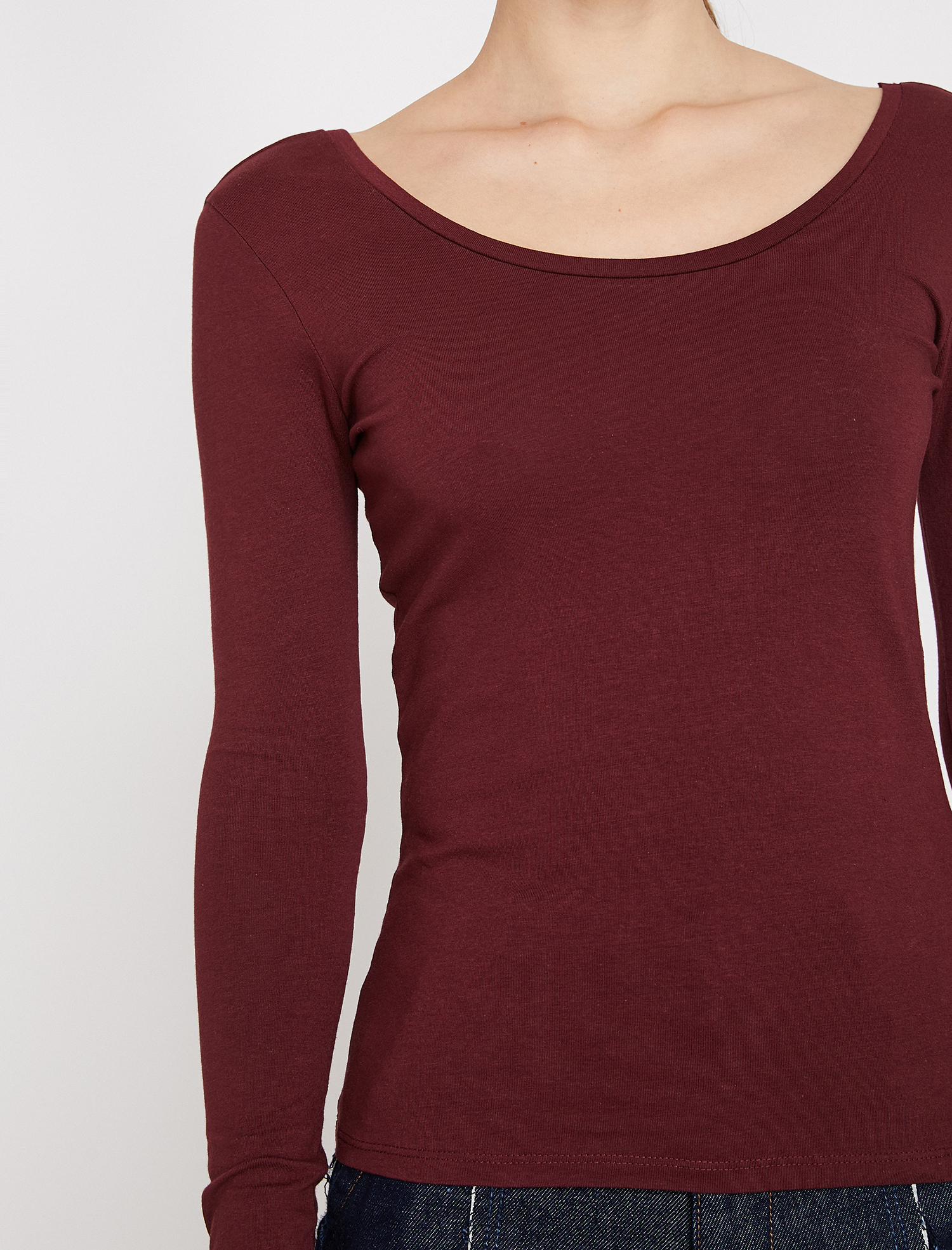   Uzun Kollu Tişört Oyuk Yaka