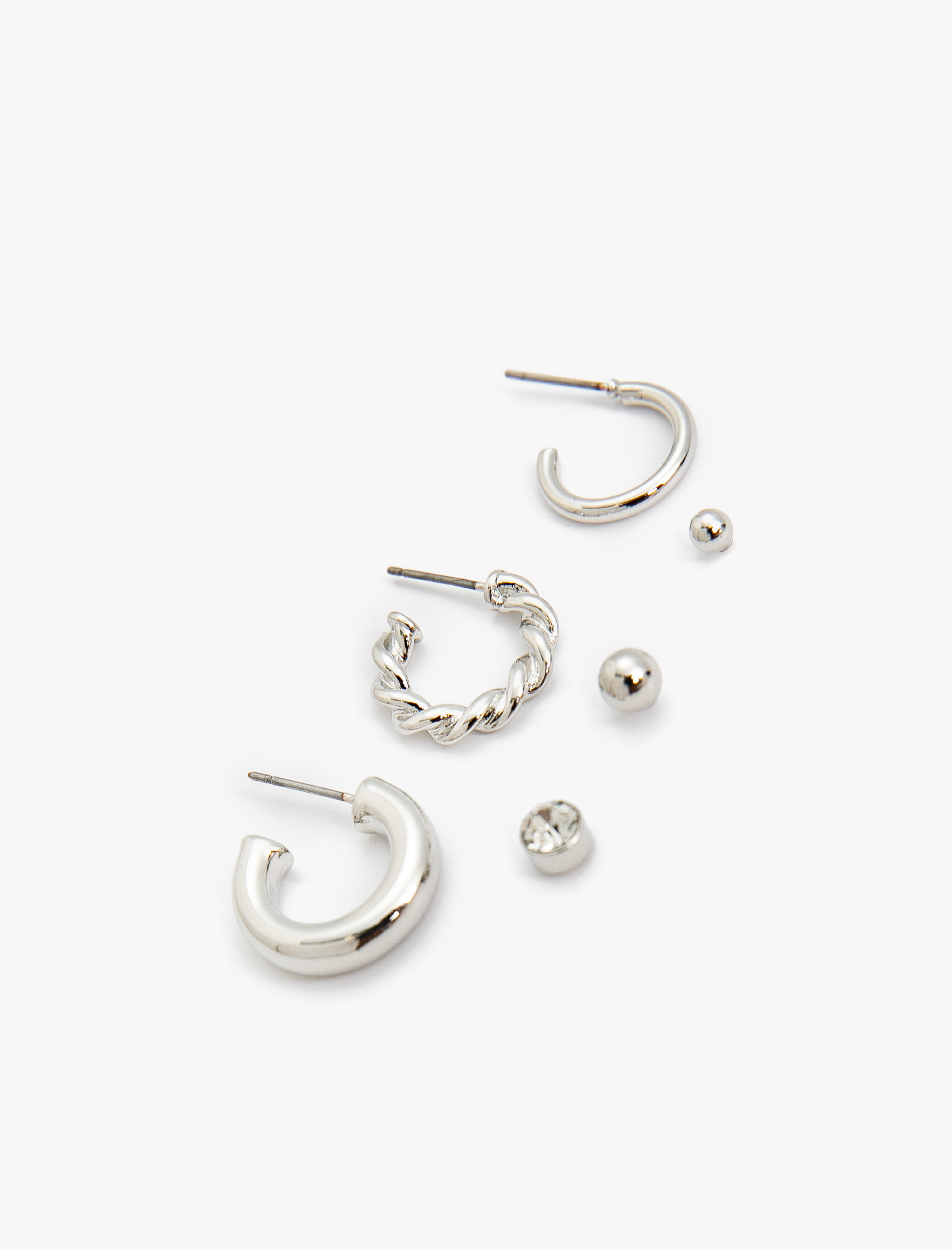  Kadın Çoklu Küpe Seti