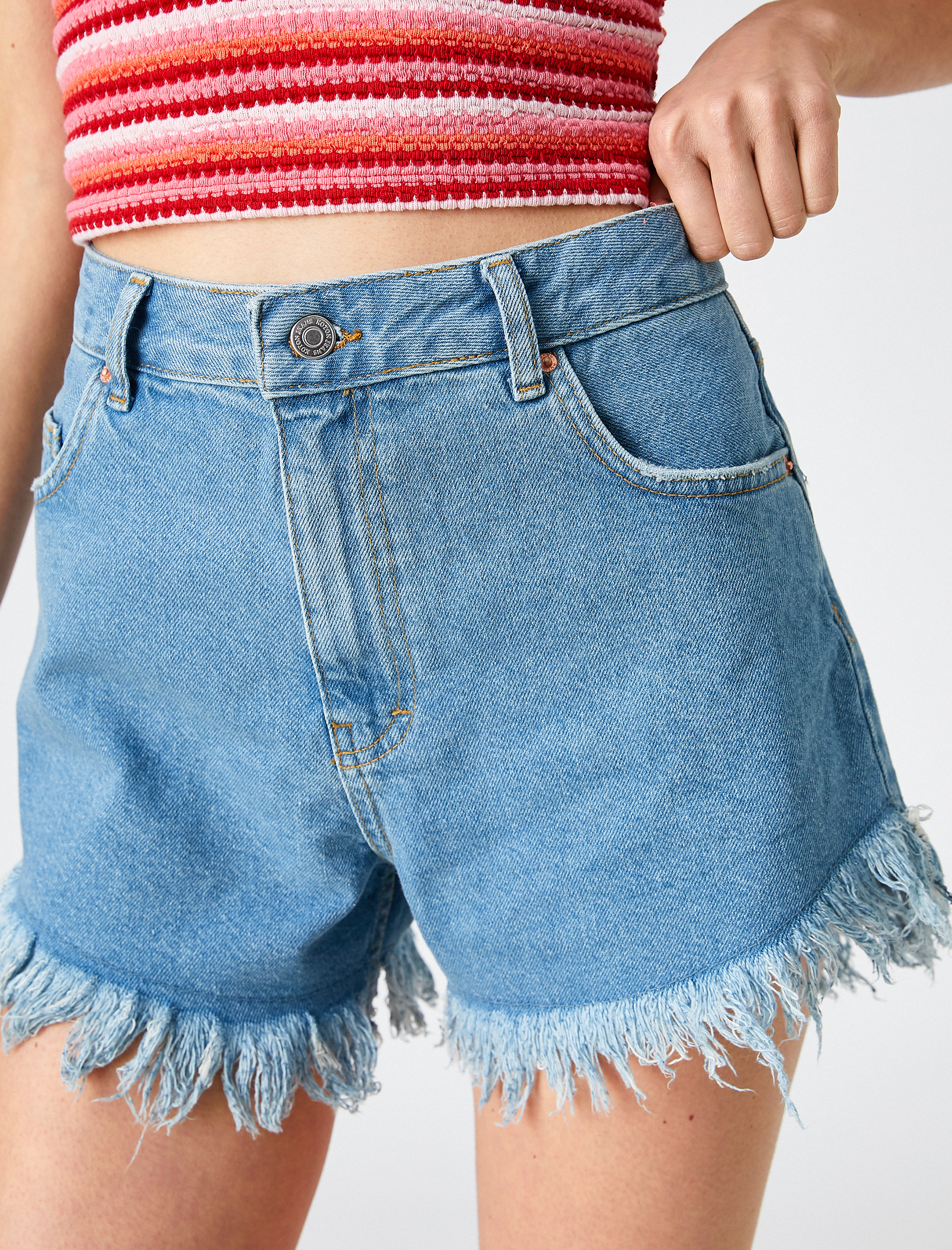   Kot Şort Yüksek Bel Püsküllü Cepli Pamuklu