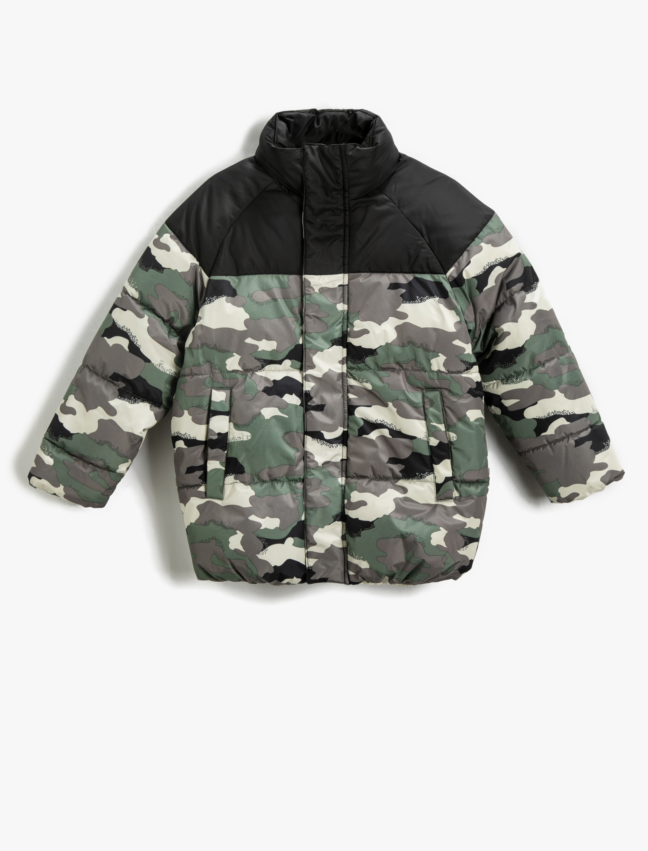  Erkek Çocuk Şişme Mont Kamuflaj Desenli