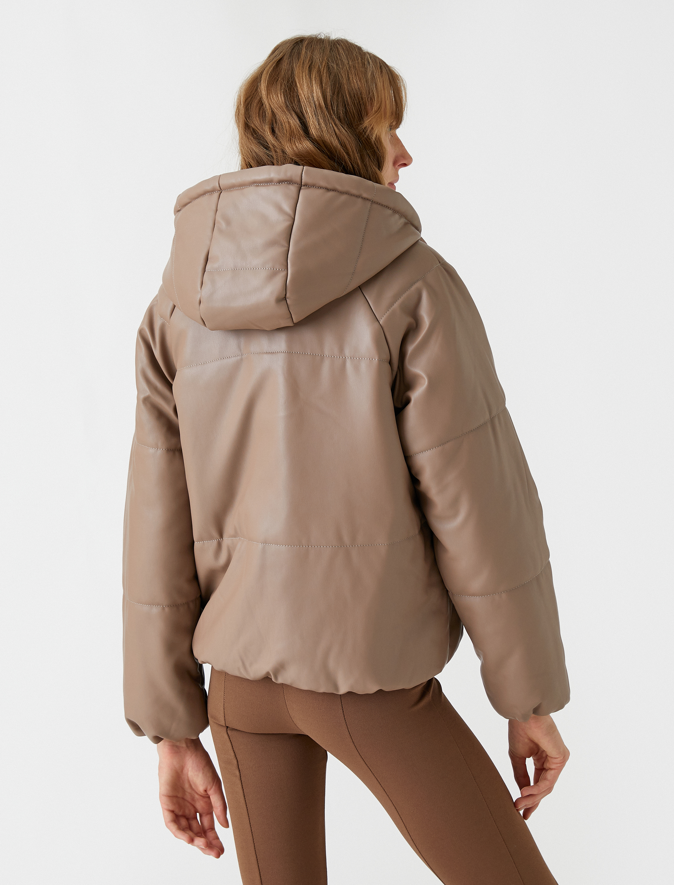   Şişme Mont Kapüşonlu Cep Detaylı