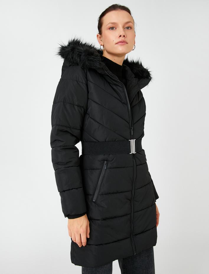  Uzun Şişme Mont Suni Kürk Detaylı Kemerli