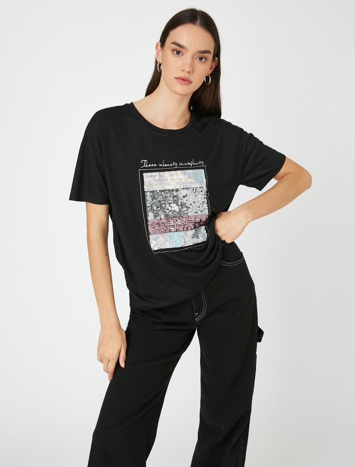  Payetli Yazı Baskılı Tişört Bisiklet Yaka Kısa Kollu